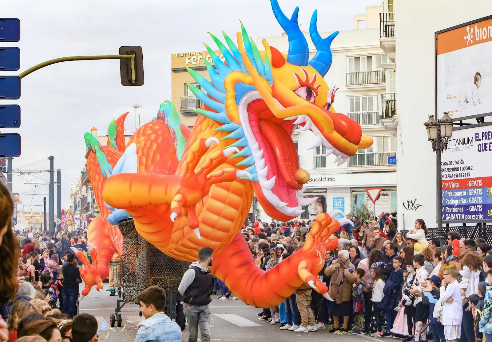 Imágenes de la Cabalgata del Humor en Chiclana