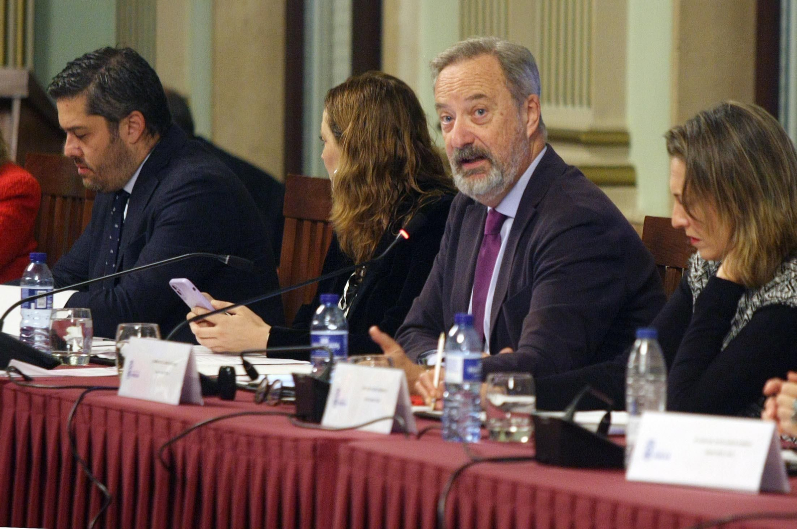 Imágenes del pleno del Ayuntamiento de Huelva