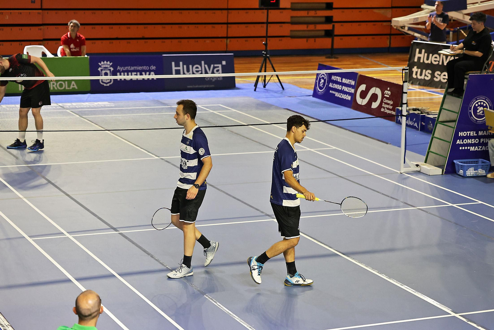 Imágenes de la final de liga de bádminton entre el IES La Orden y La RInconada