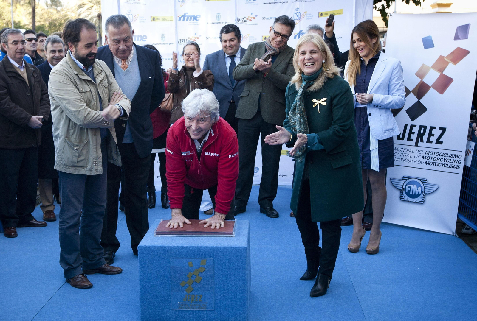 La vida de Ángel Nieto, en imágenes