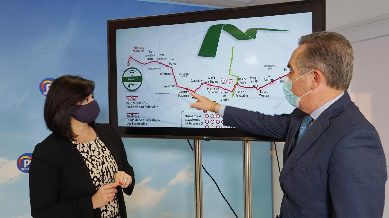 Los parlamentarios del PP Virginia Pérez y Juan Bueno.