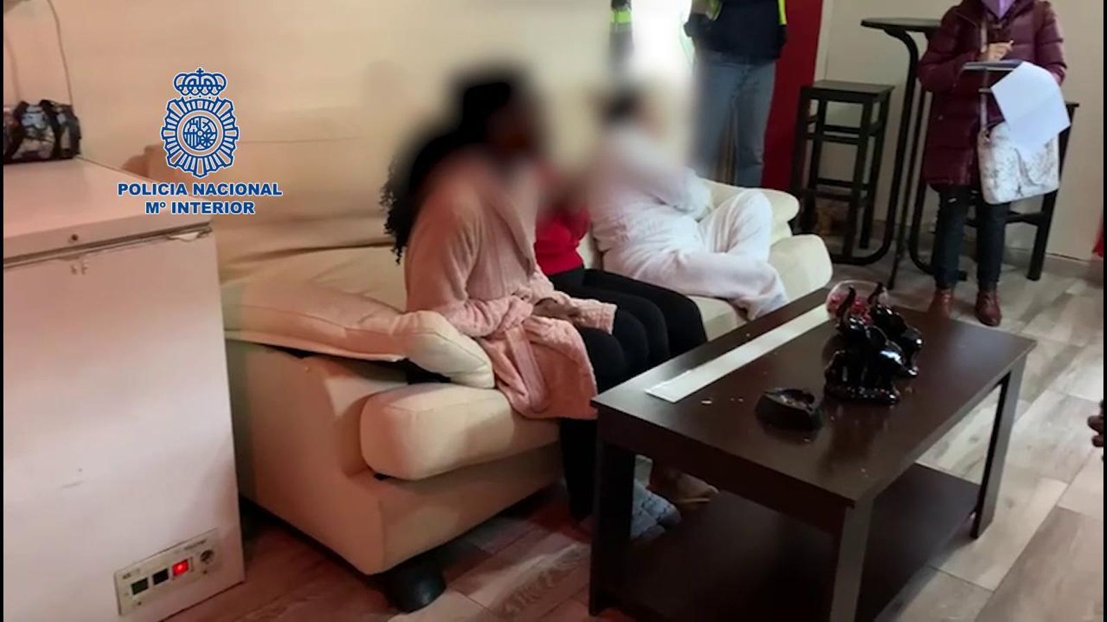 Registro de un piso en el que se explotaba sexualmente a mujeres en Sevilla.