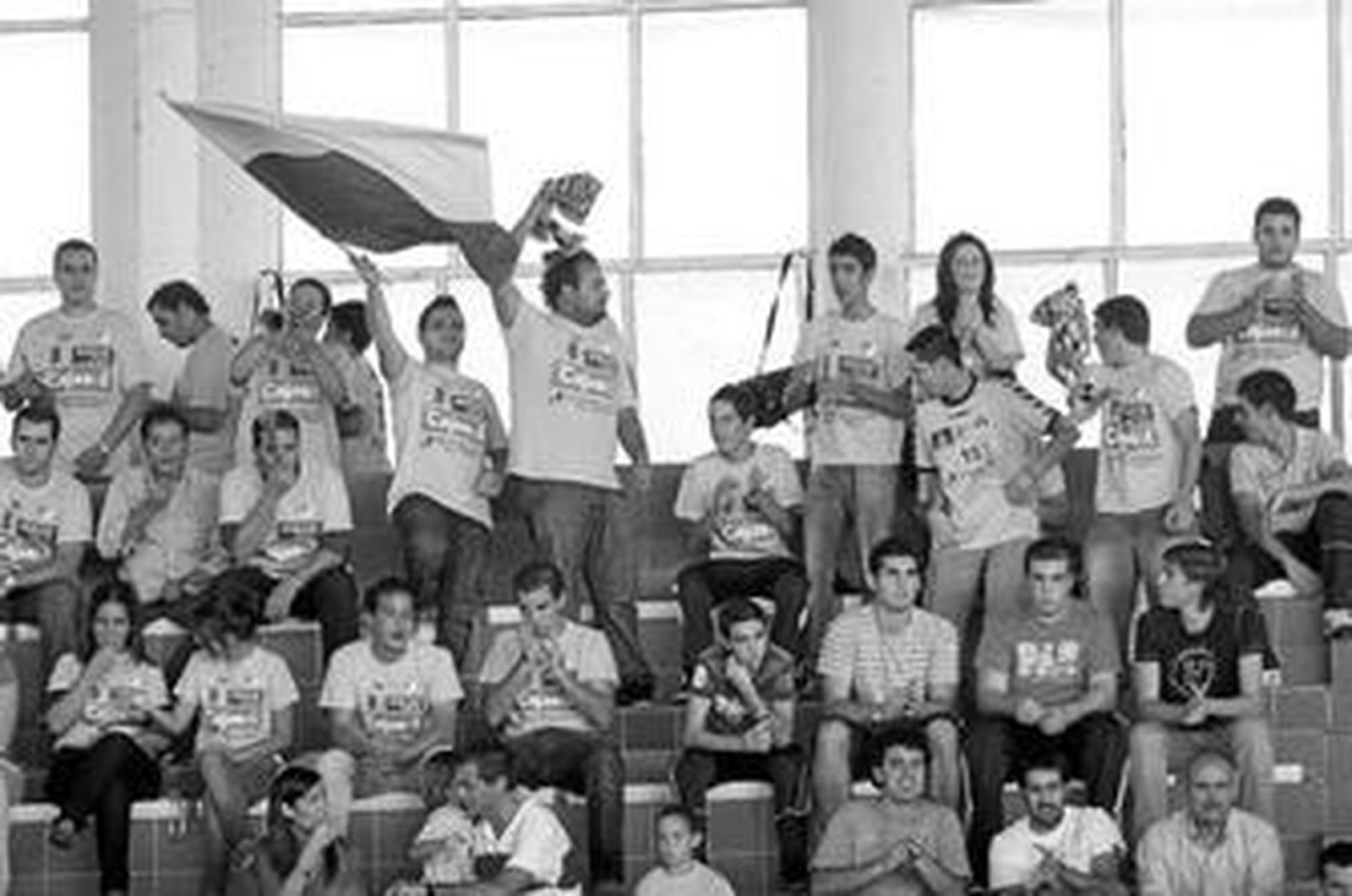 Los aficionados moguereños están disfrutando con el juego del Pedro Alonso Niño, que está dando la talla ante equipos de gran nivel.