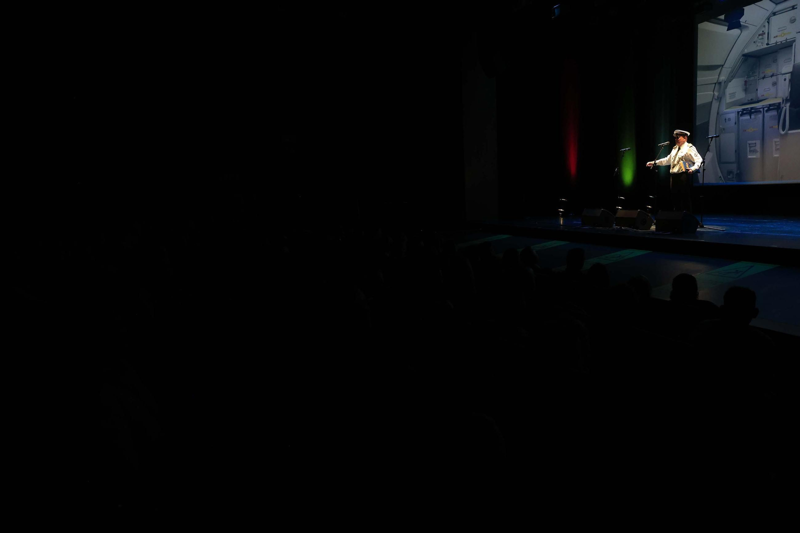 Fotos del espectáculo 'Viaje con nosotros' del Comandante Lara