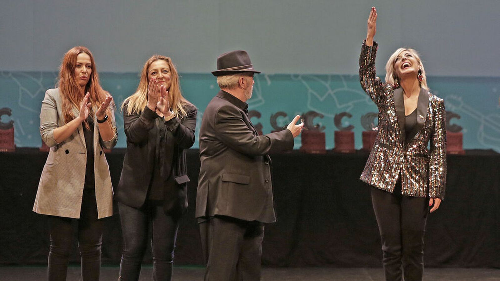 Merche emocionada junto a Antonio Martín.