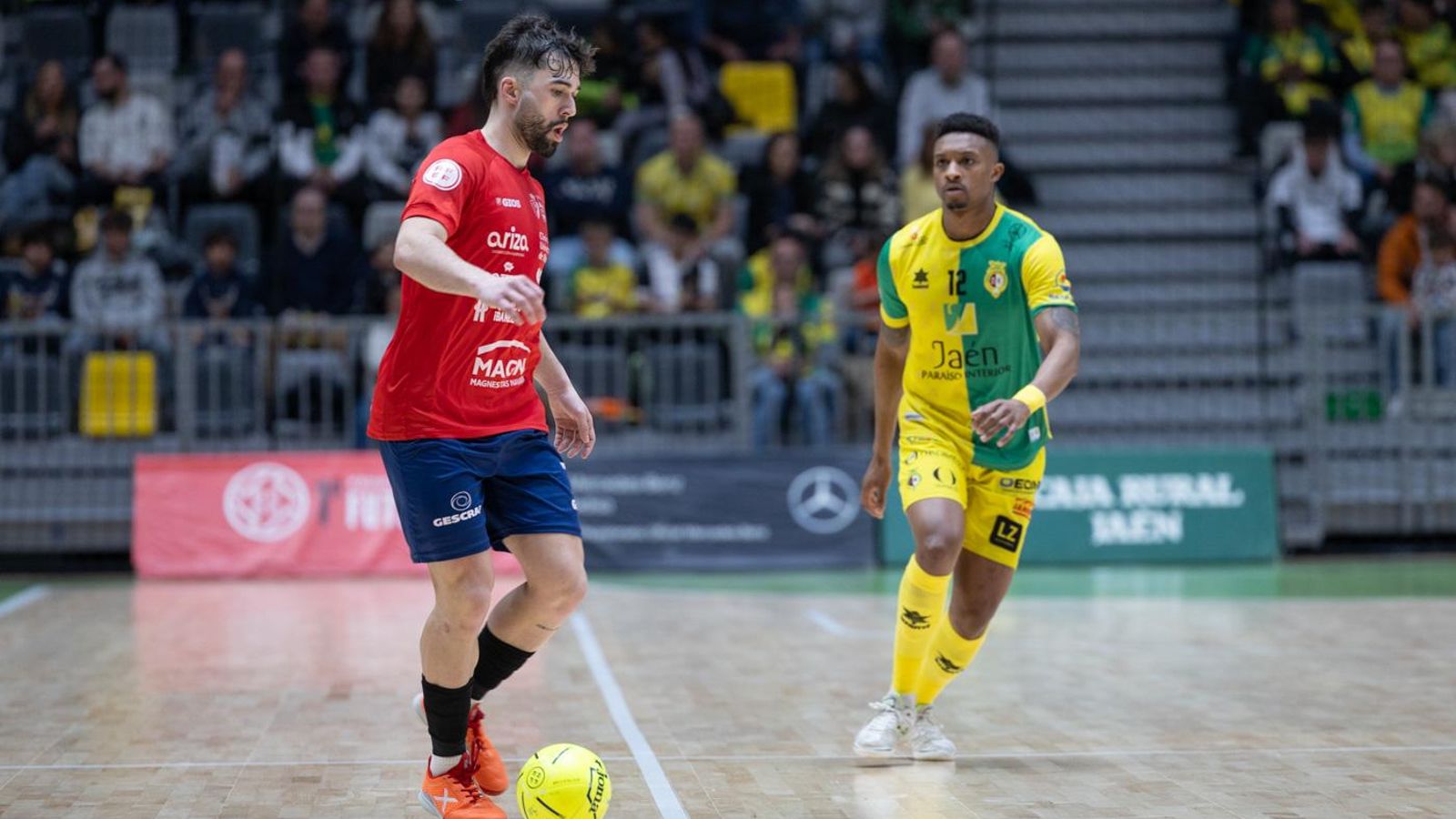 Renato, en una acción defensiva.