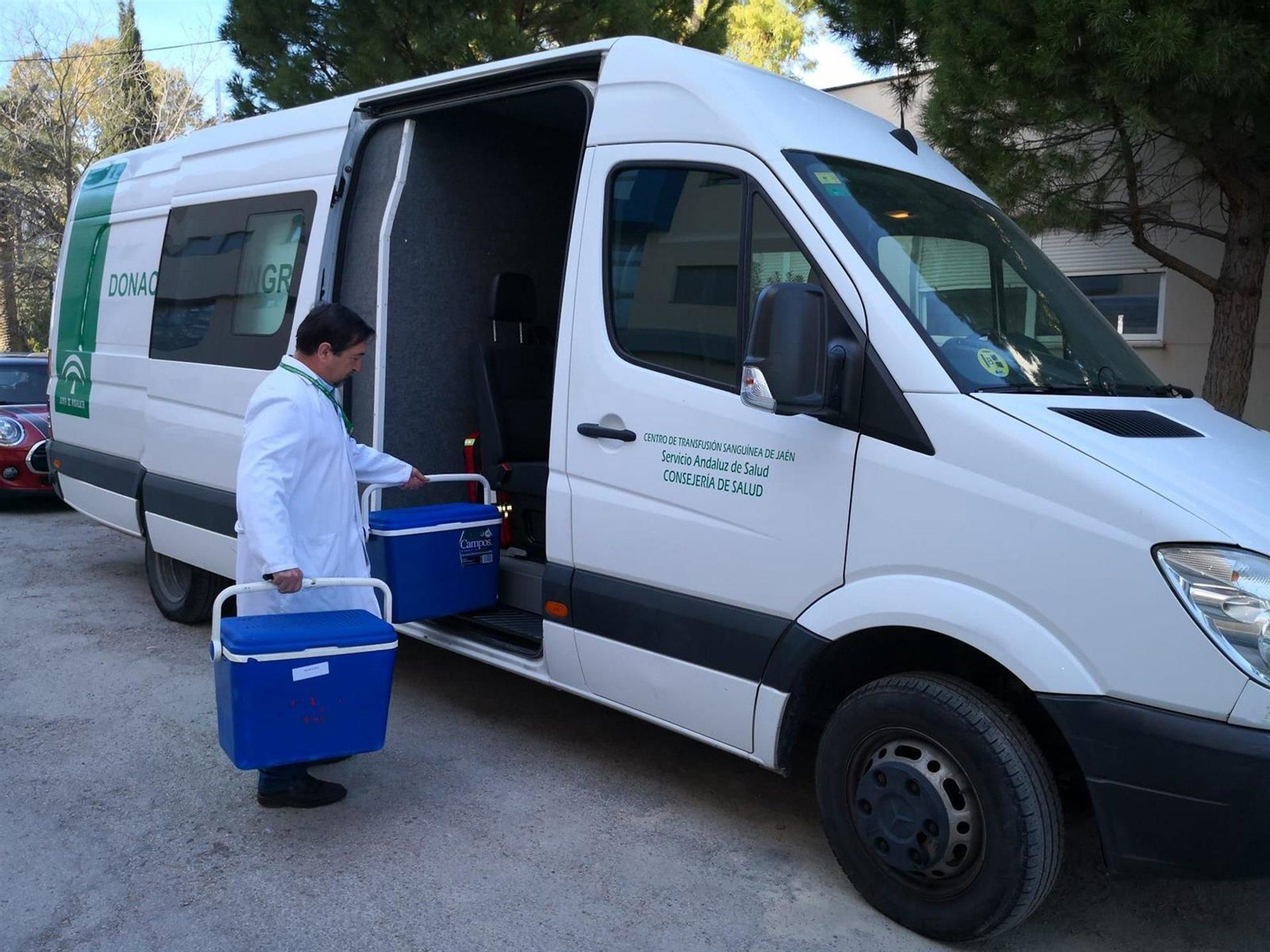 Unidad móvil del Centro de Transfusion Sanguínea.