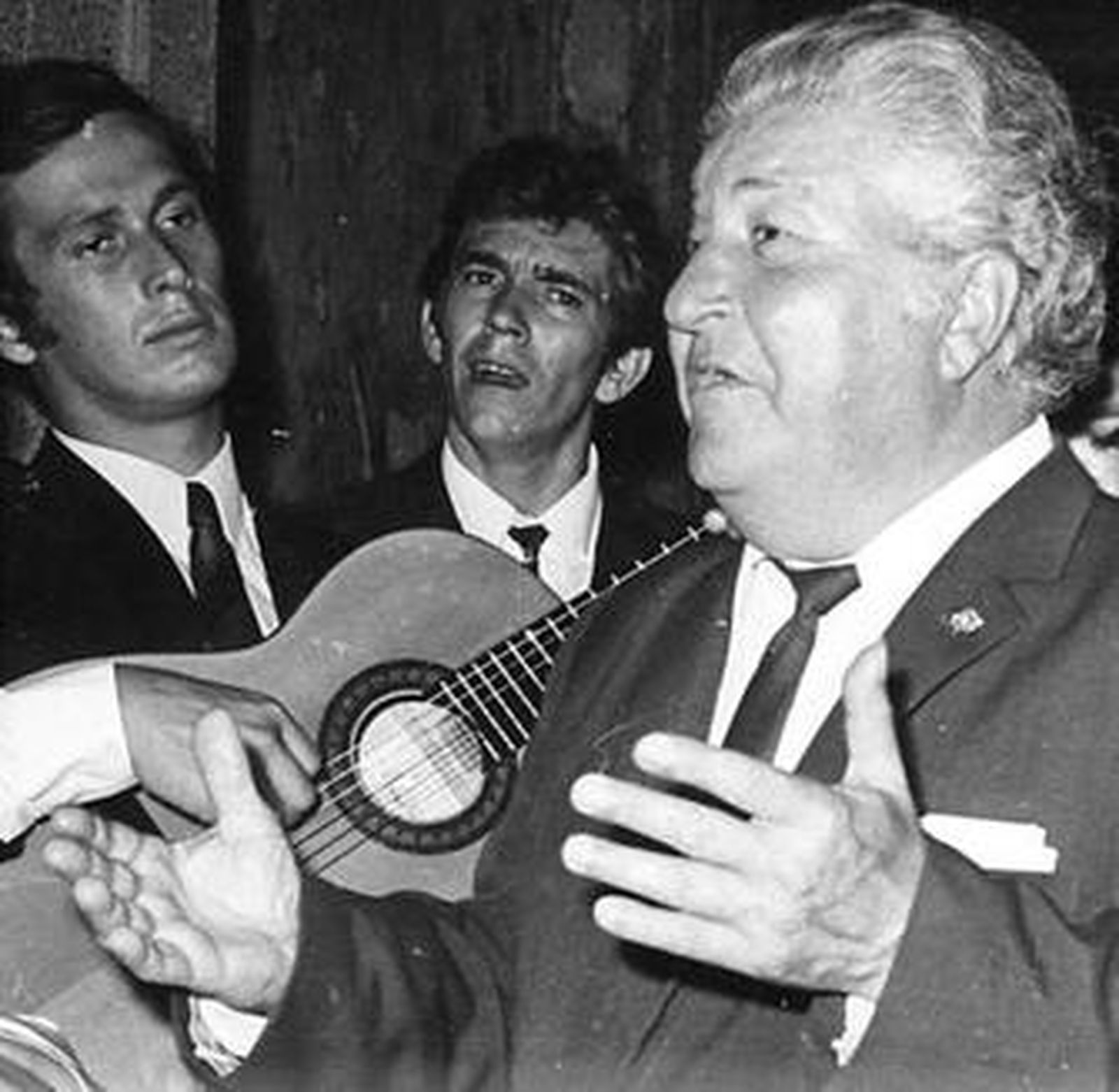 Fotografía de archivo en la que se puede ver a Pericón de Cádiz y a un joven Paco de Lucía.