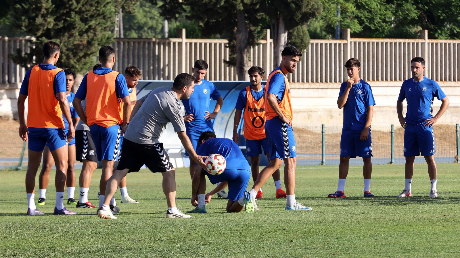 Las fotos del primer entrenamiento de la pretemporada 2025 del Xerez DFC