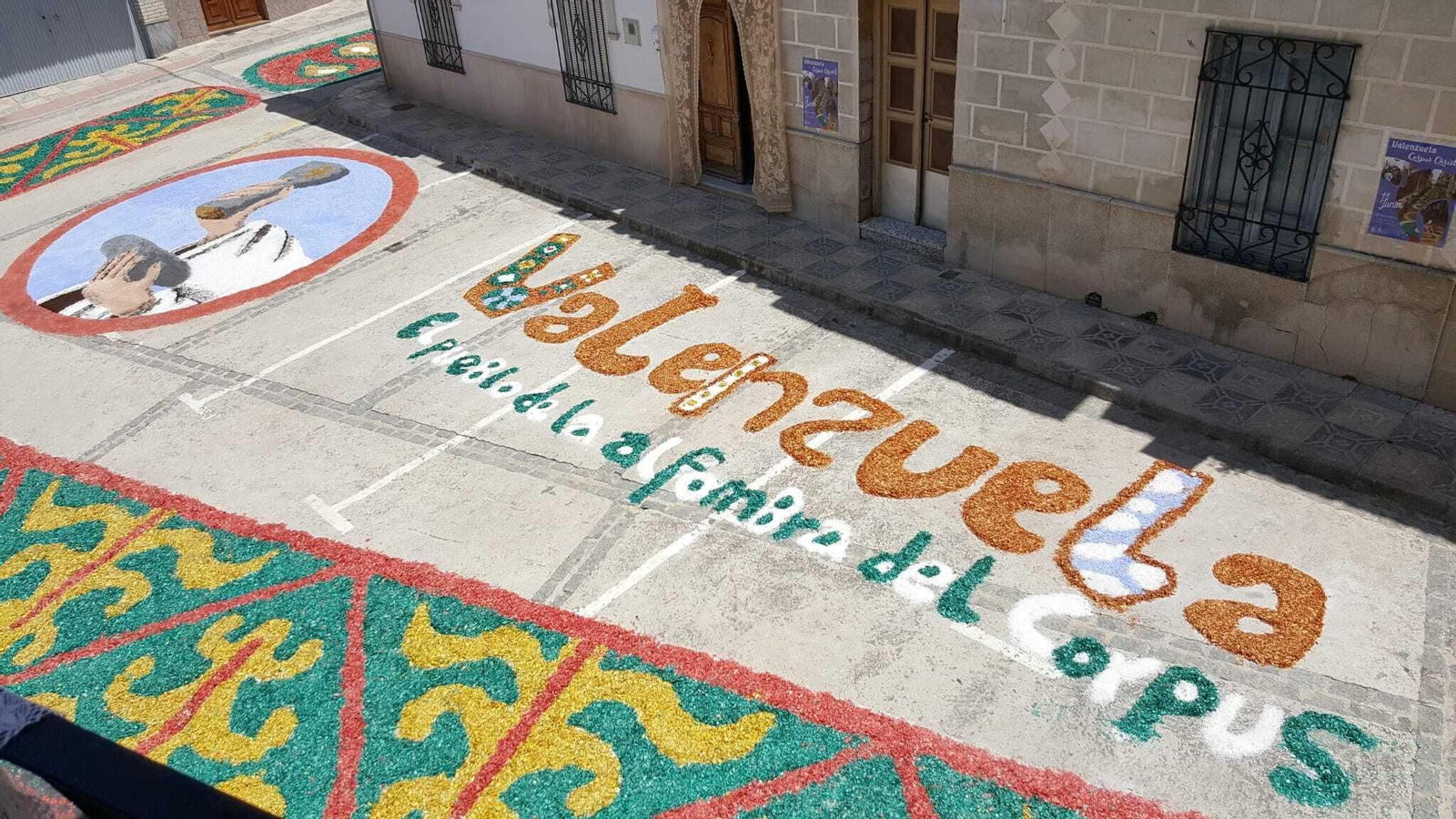 Un recorrido en imágenes por las coloridas alfombras del Corpus en Valenzuela, Belmez y Carcabuey