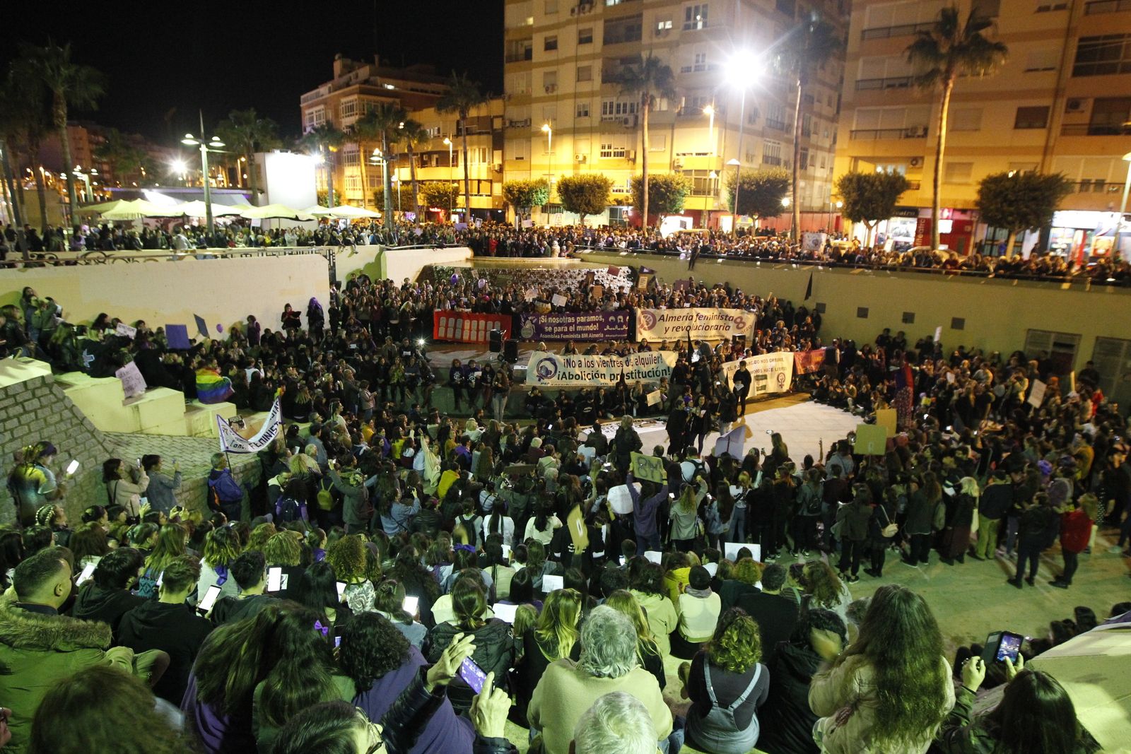 Fotogalería manifestación Día Internacional de la Mujer en Almería