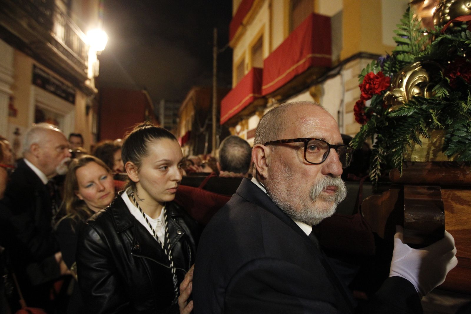 Imágenes Via Crucis Santo Cristo de la Escucha. Semana Santa Almería 2019
