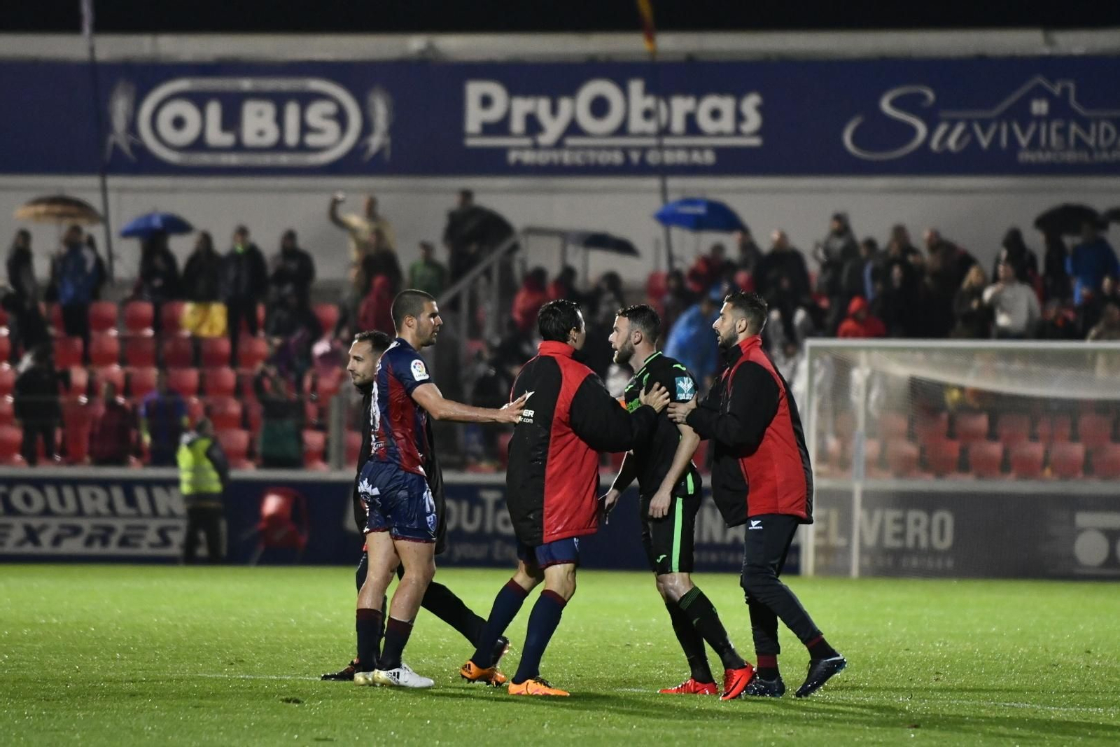 El Huesca-Granada CF, en imágenes