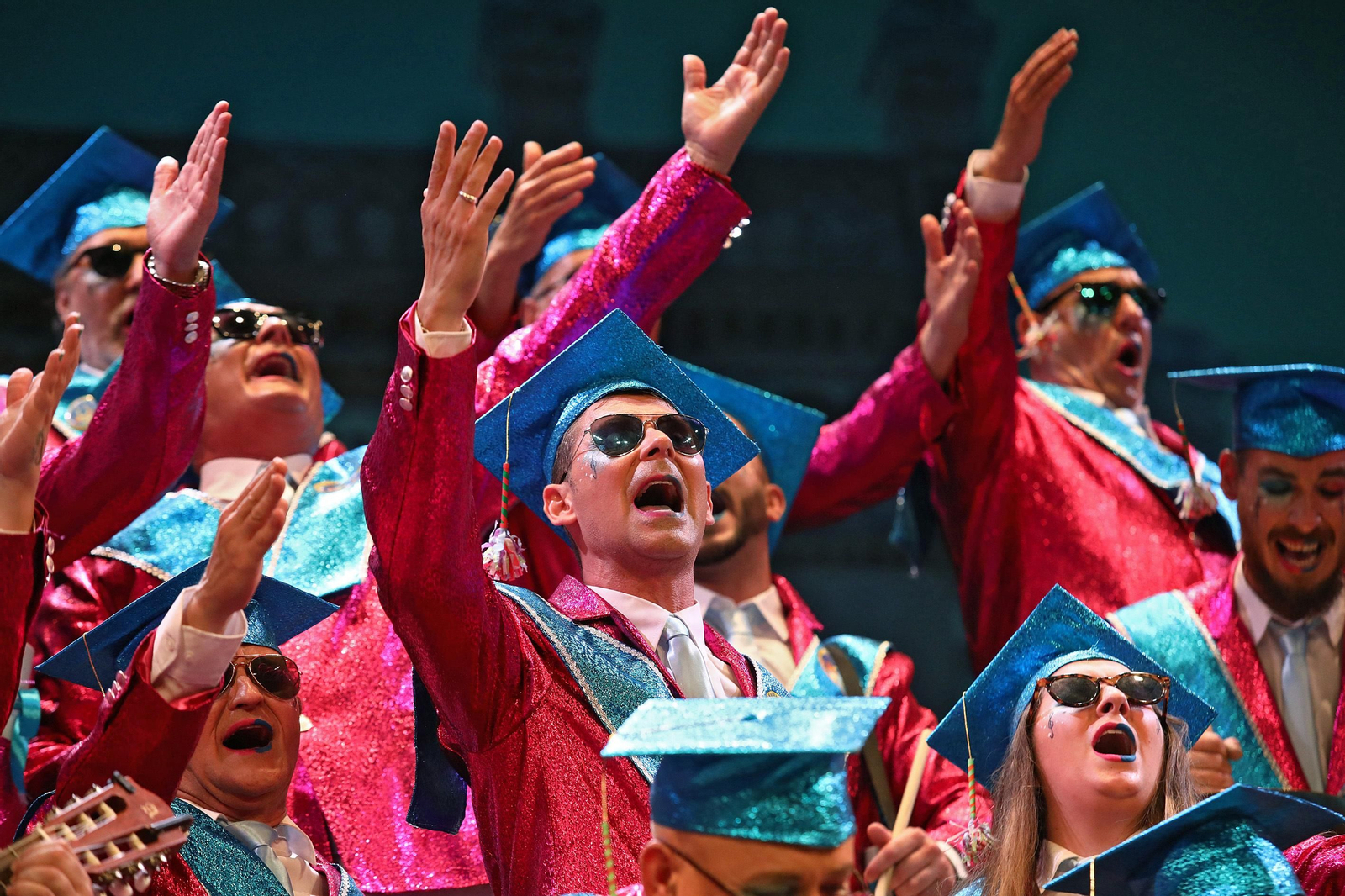 Actuación del coro 'Carrera oficial'