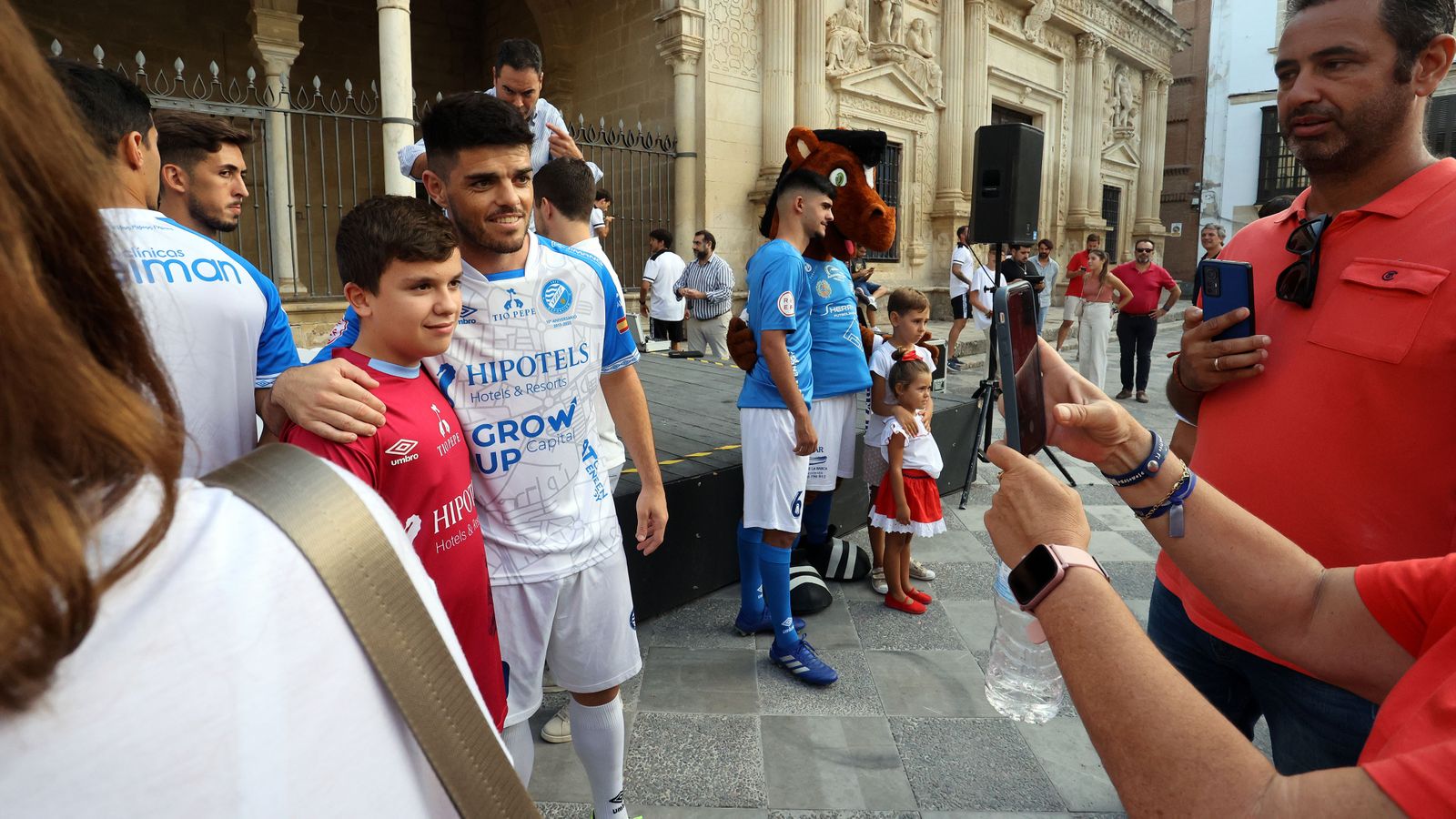 Presentación nuevas equipaciones del Xerez DFC 23-24