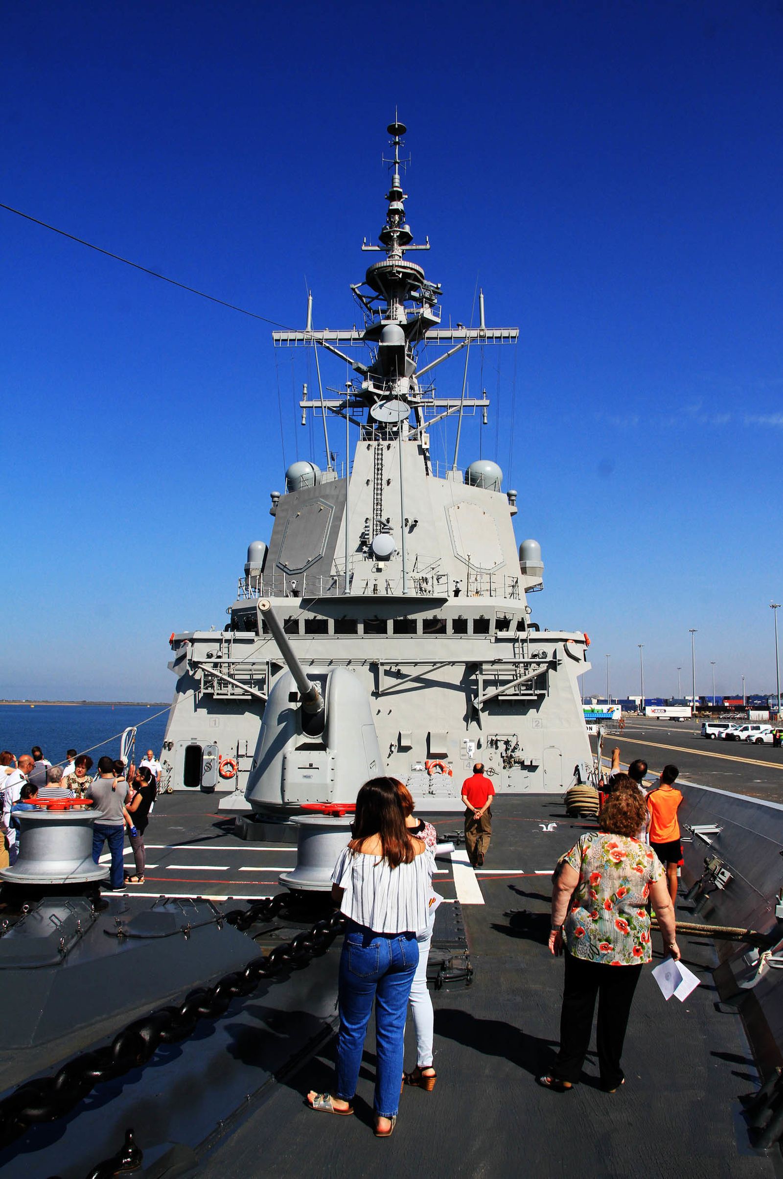 Imágenes de la Fragata Cristóbal Colón F-105