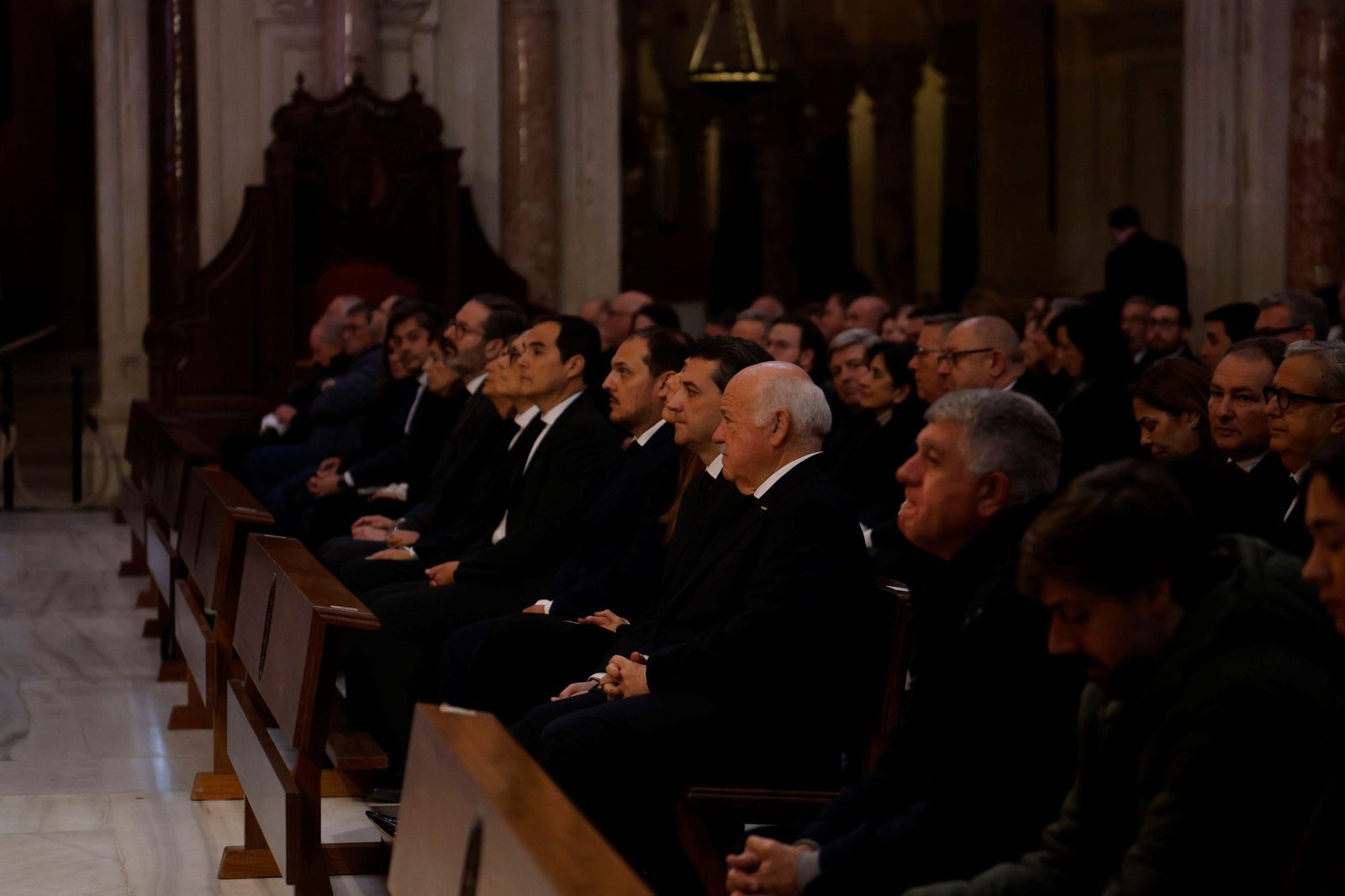 Las imágenes del funeral en Córdoba por las víctimas de la tragedia de Adamuz