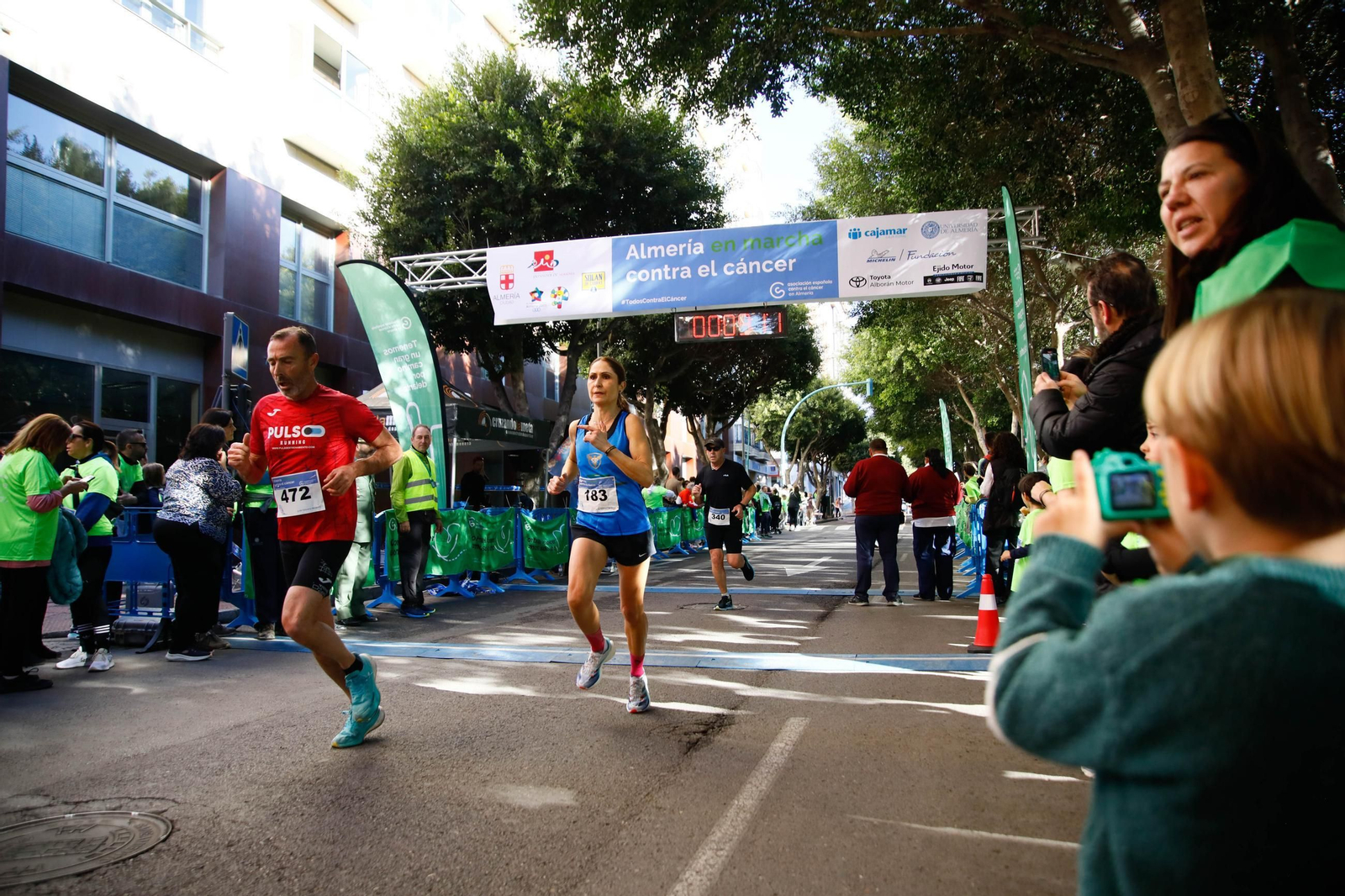 Imágenes de la Carrera contra el Cáncer de Almería
