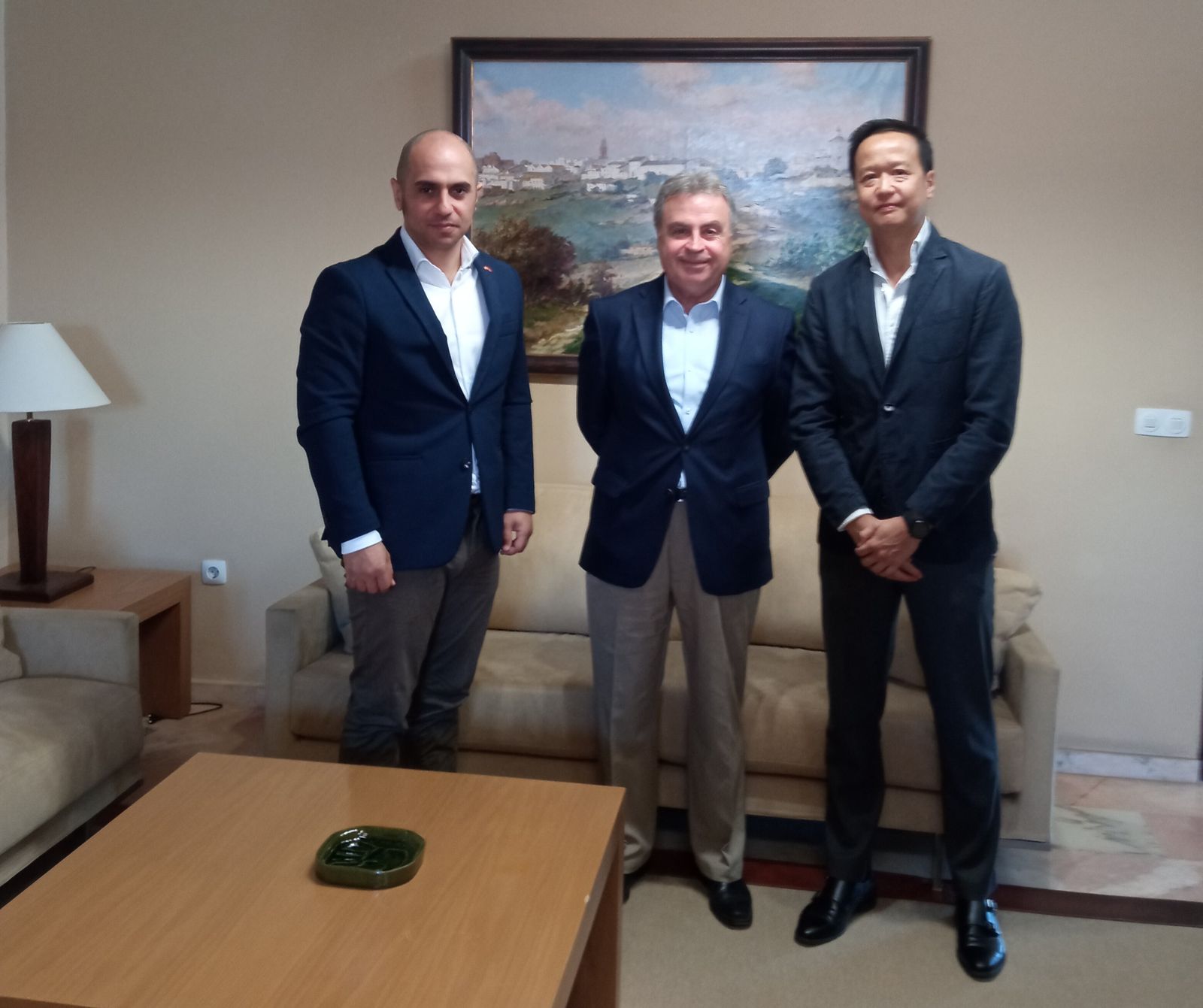 Antonio Real, junto a José María Espín y Carlos Chan.