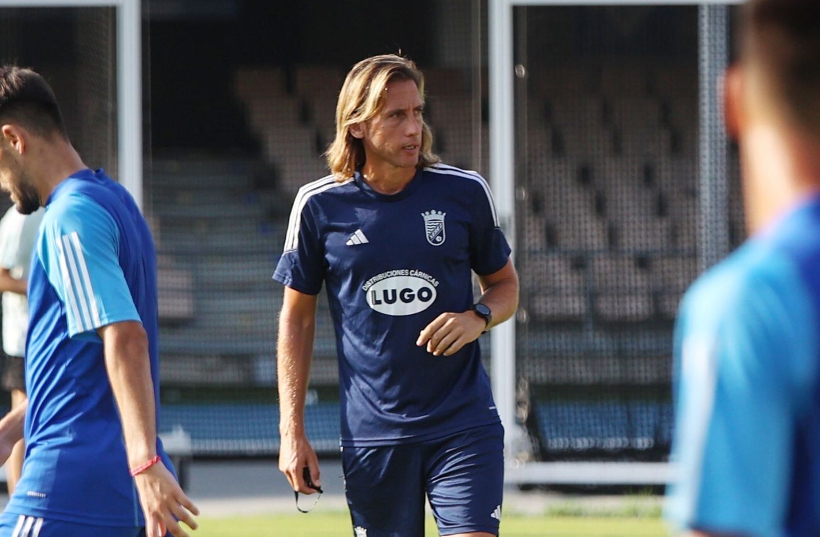 El técnico del Xerez CD, Checa, en un entrenamiento del equipo en Chapín.