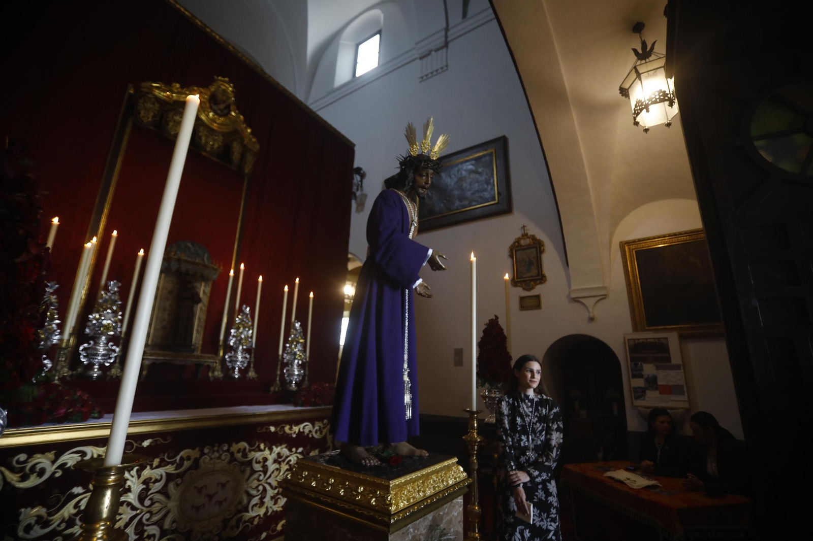 Las mejores imágenes del besapiés al Señor de Humildad y Paciencia de Córdoba