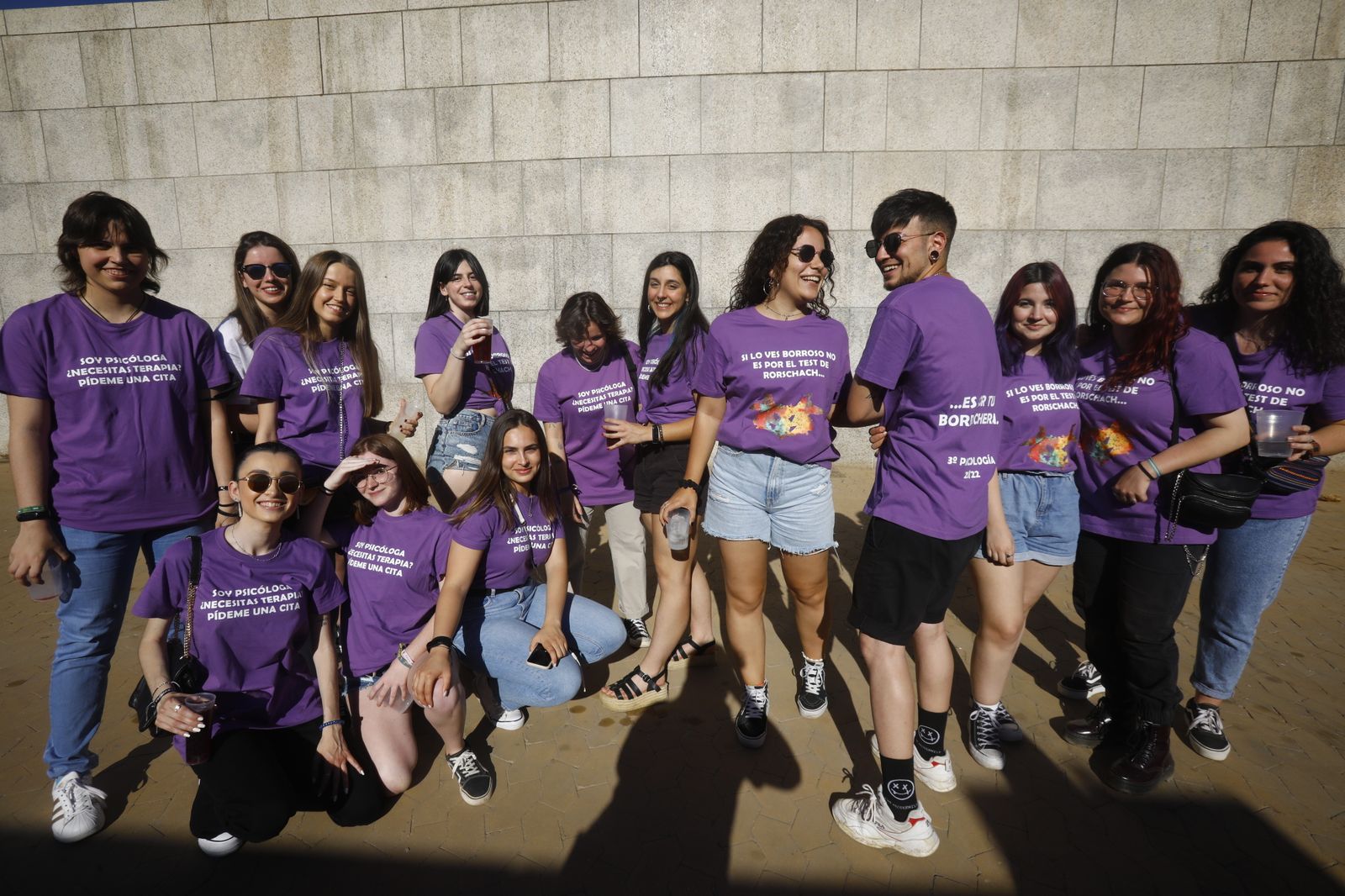 Imágenes de la Feria de Córdoba: Las camisetas picantes que solo te pones si eres estudiante