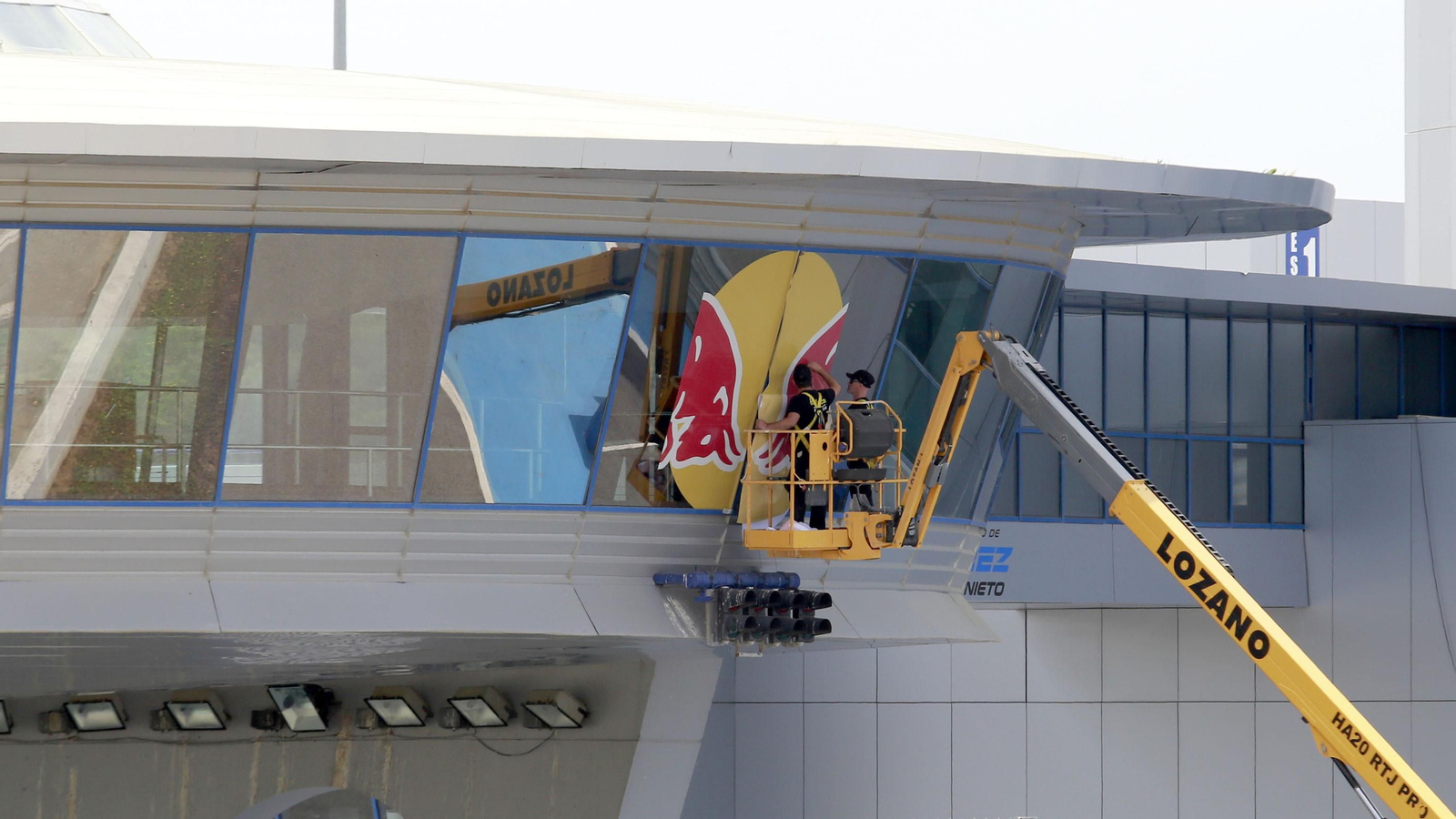 Preparativos en el Circuito de Jerez - Ángel Nieto