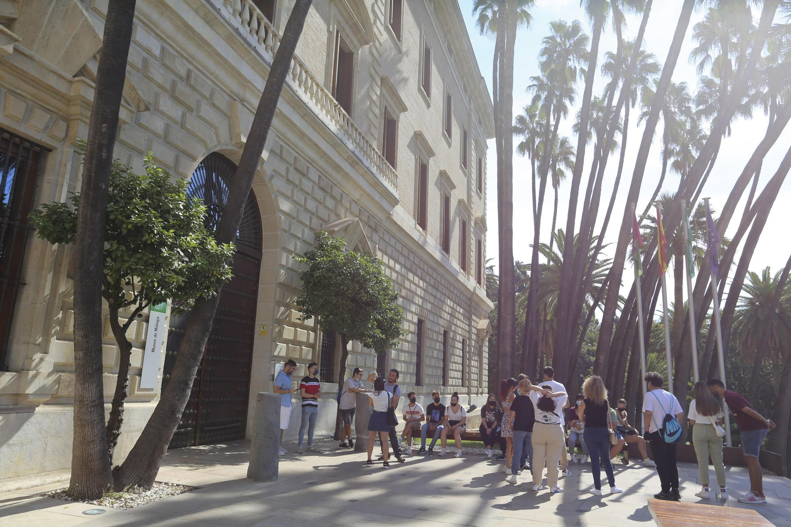 Colas en Málaga para celebrar el Día Mundial del Turismo