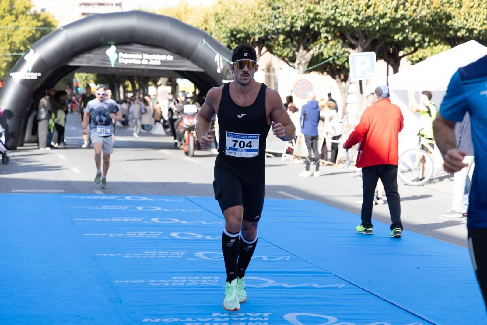 En imágenes: multitudinaria e histórica XXIX Media Maratón 'Ciudad de Jaén' y 10k en memoria de Paco Manzaneda