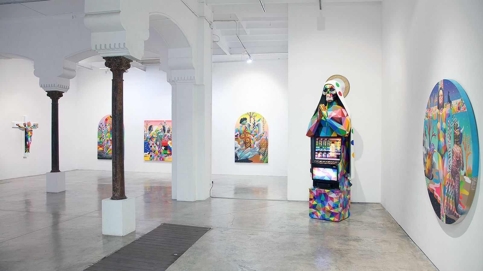 La muestra de Okuda San Miguel en la Galería Delimbo.