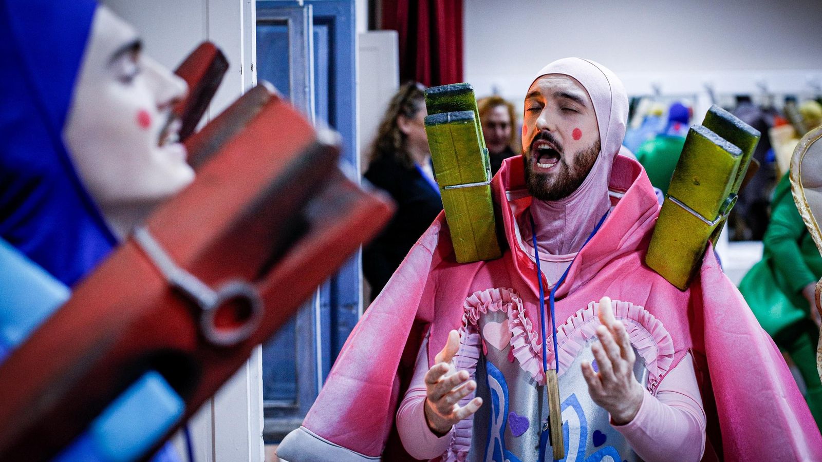 Búscate entre las mejores imágenes de la decimocuarta sesión de preliminares del COAC 2025