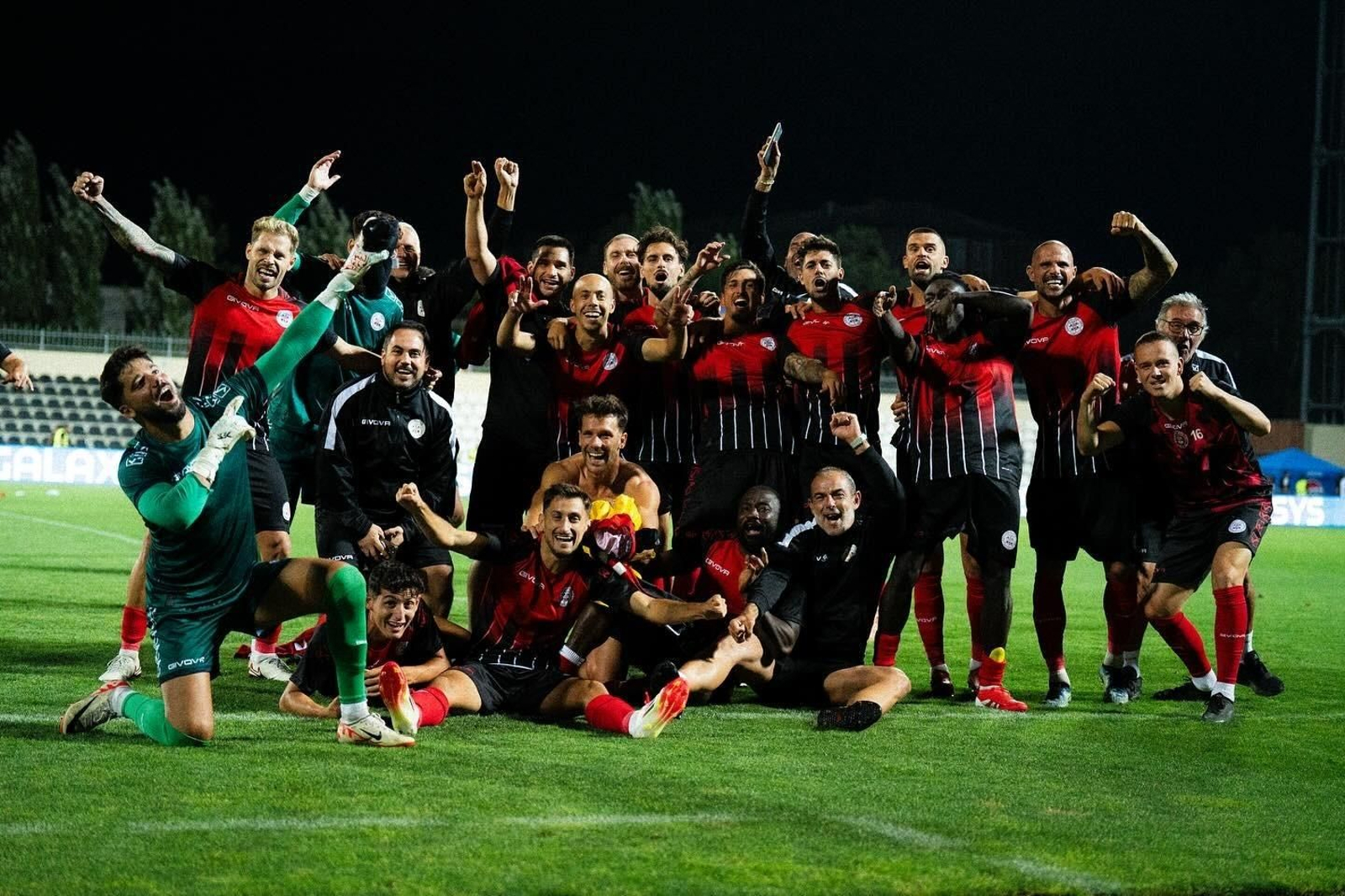La celebración del Linconl tras lograr la clasificación. La celebración del Linconl tras lograr la clasificación.