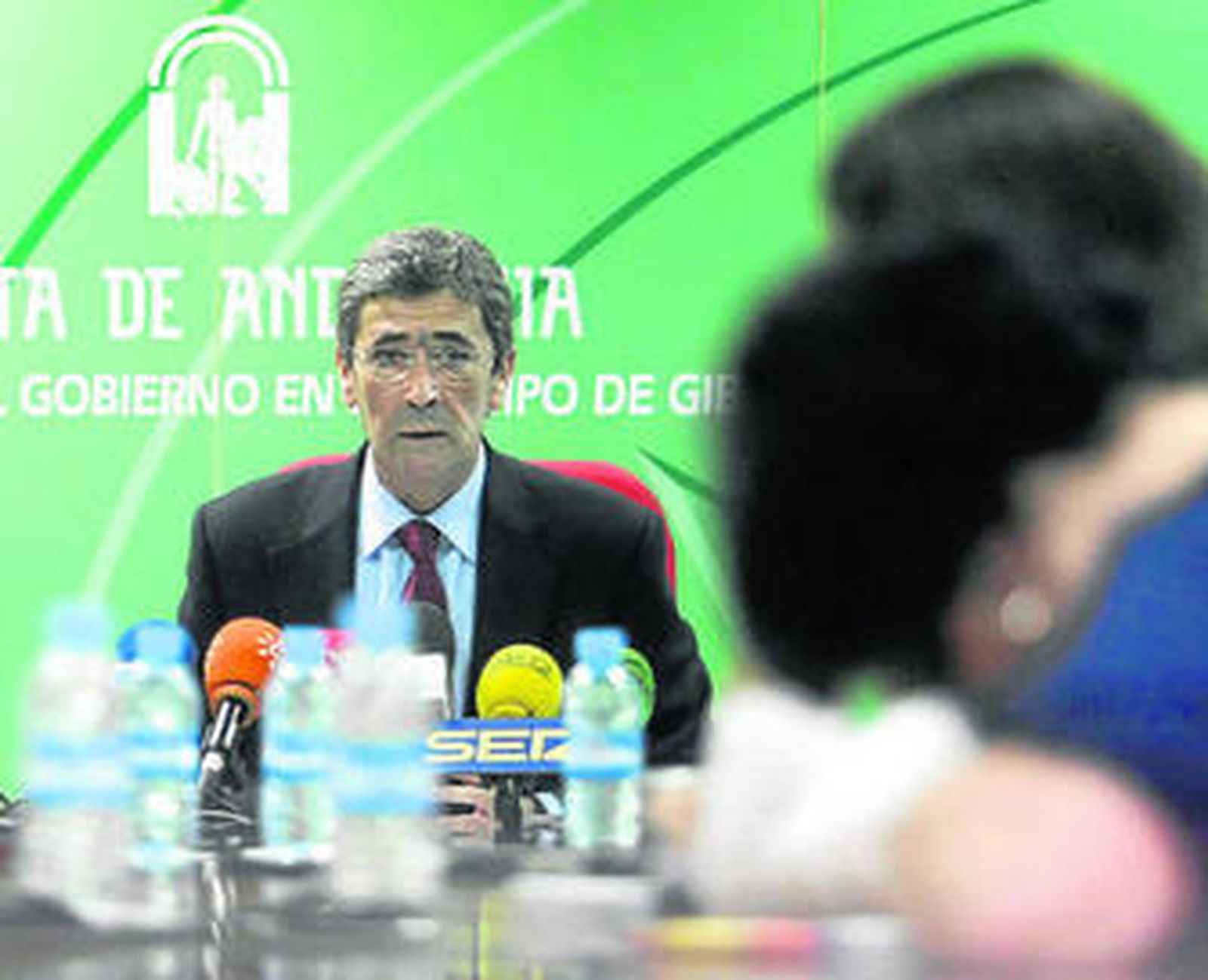 Tomás Herrera en una intervención en la subdelegación del gobierno.