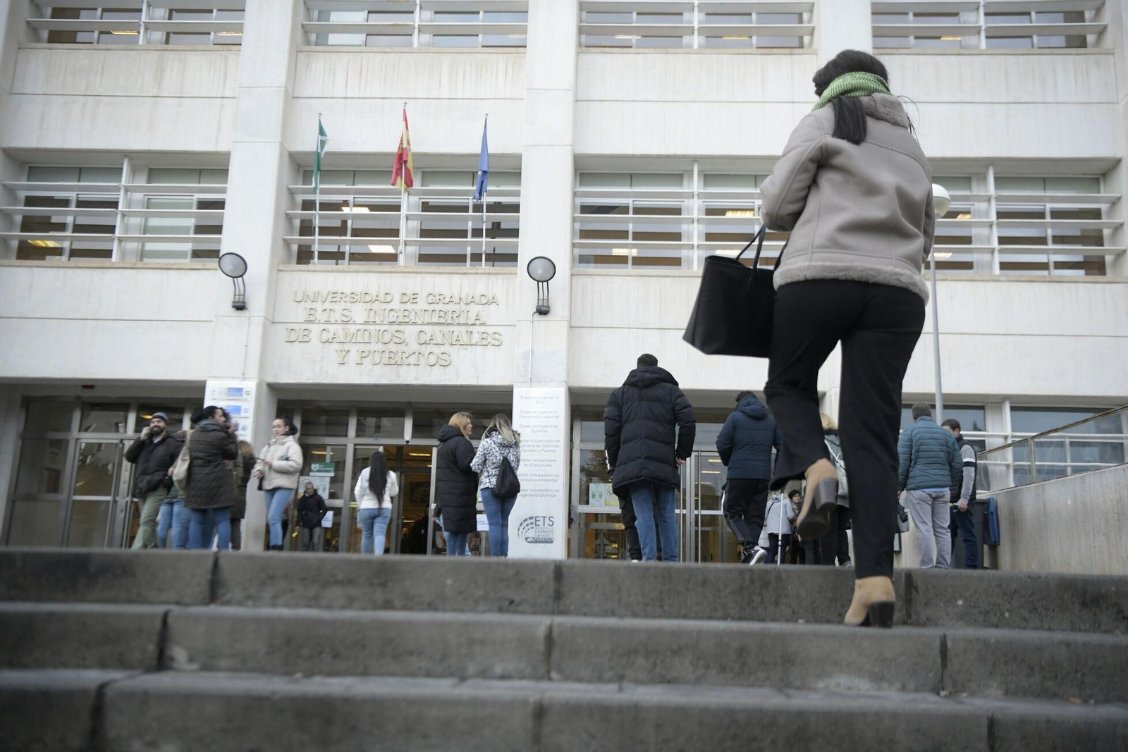 Imagen de archivo de la entrada a la Escuela de Caminos, Canales y Puertos.