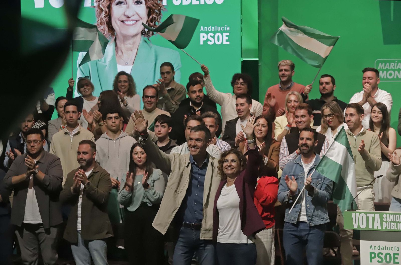Fotos del mitin del PSOE con Pedro Sánchez y María Jesús Montero en La ...
