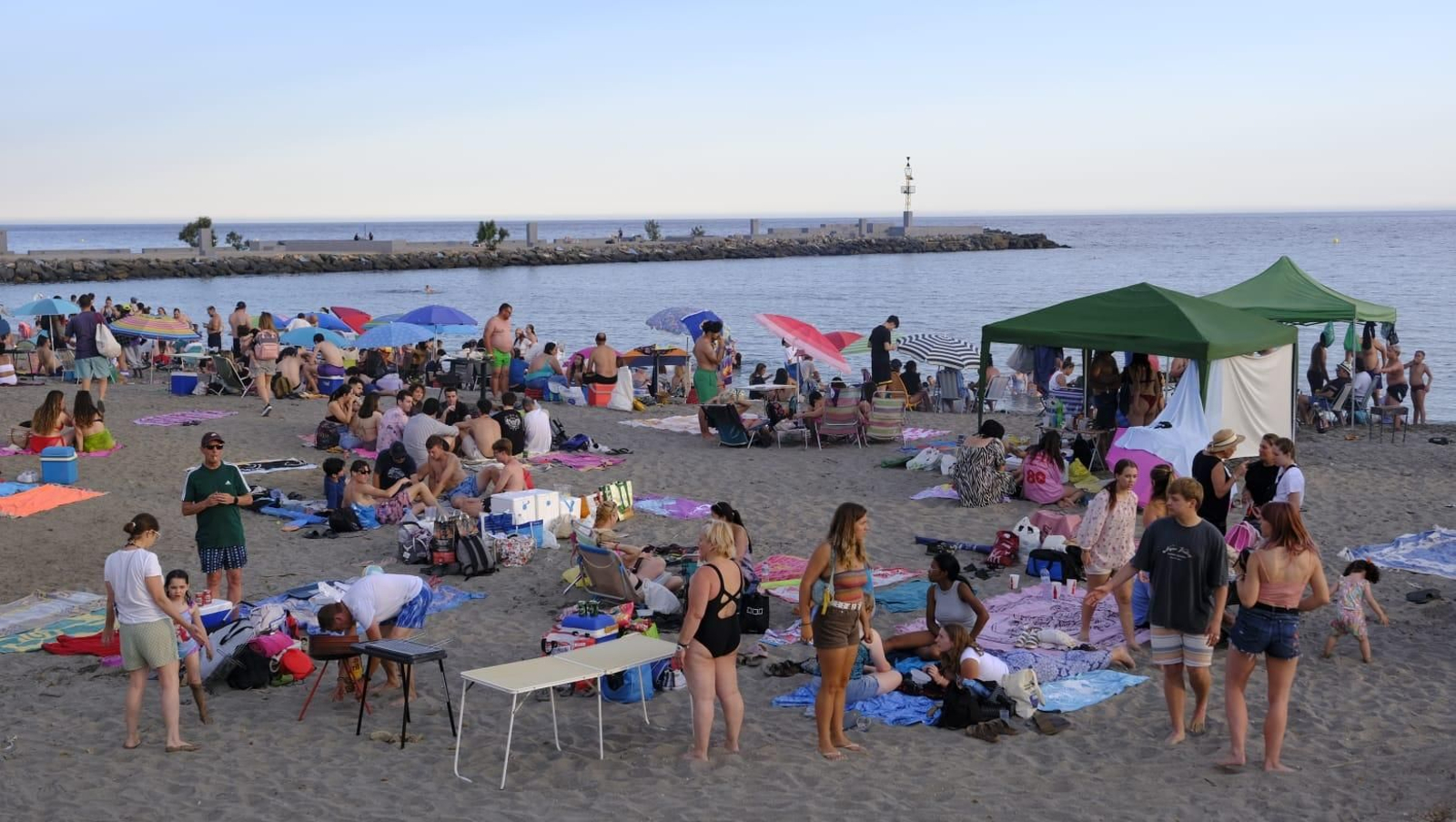 Imágenes de la celebración de San Juan en Almería capital