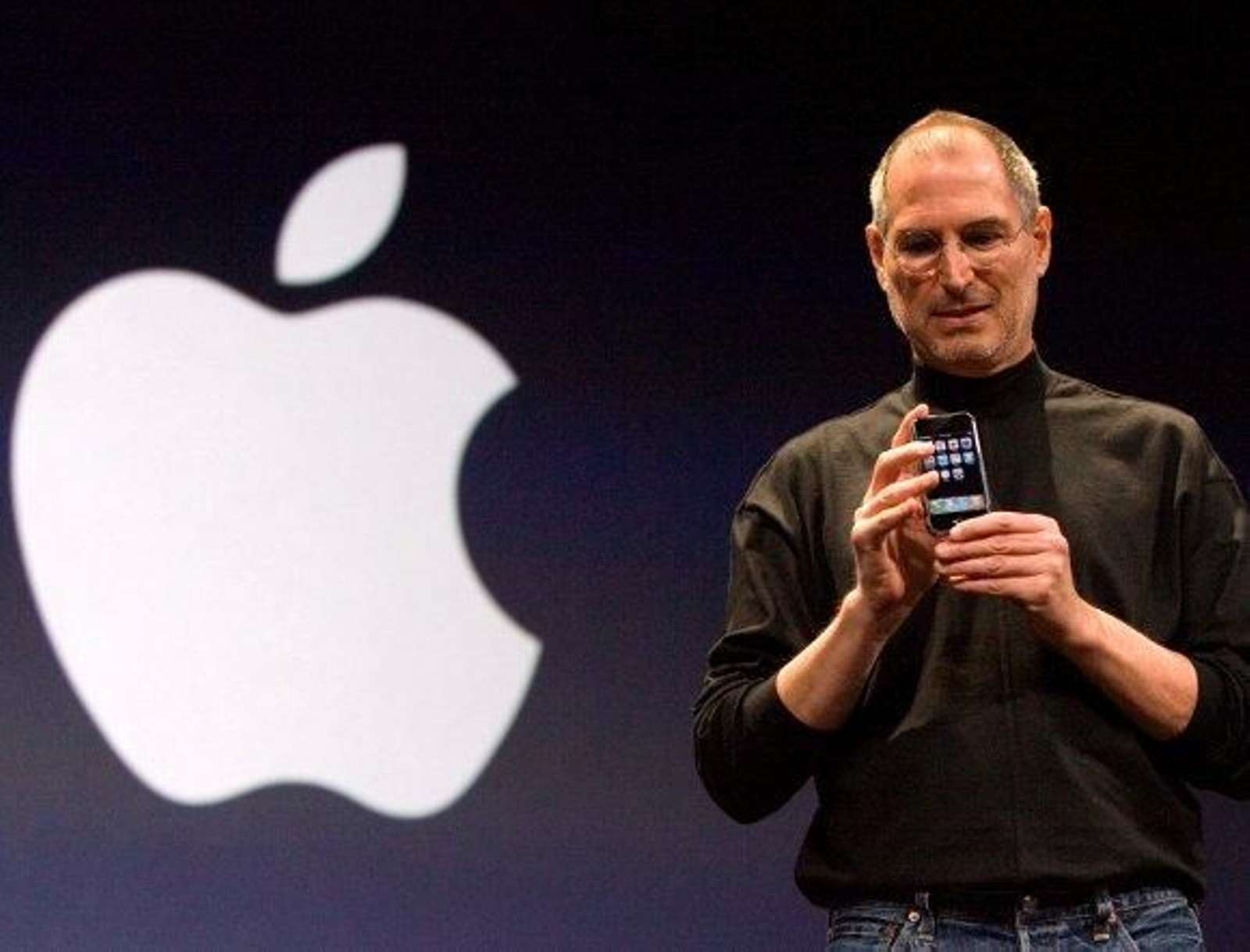 Apple gana 6.000 millones de dólares en el último trimestre de 2010