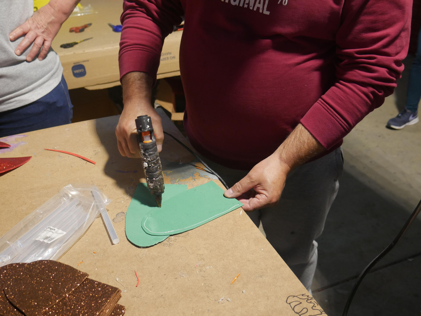 Imágenes de la elaboración de las carrozas tradicionales de Canjáyar