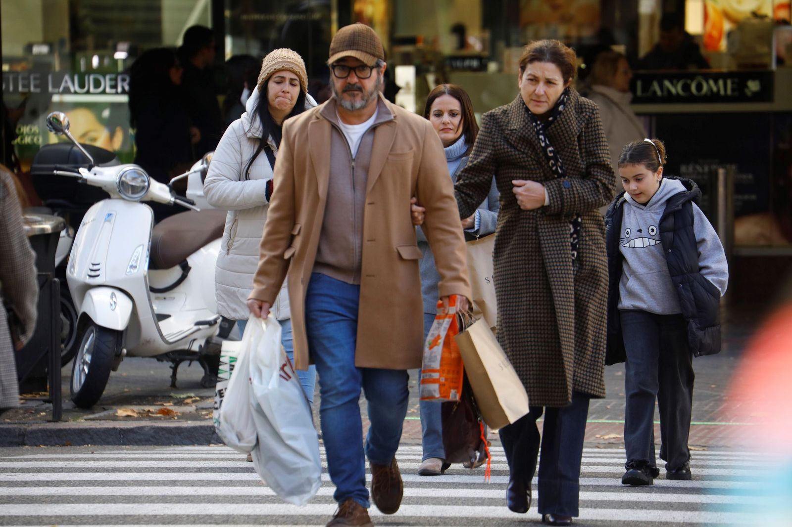 Los cordobeses se lanzan a por las rebajas de invierno, en imágenes