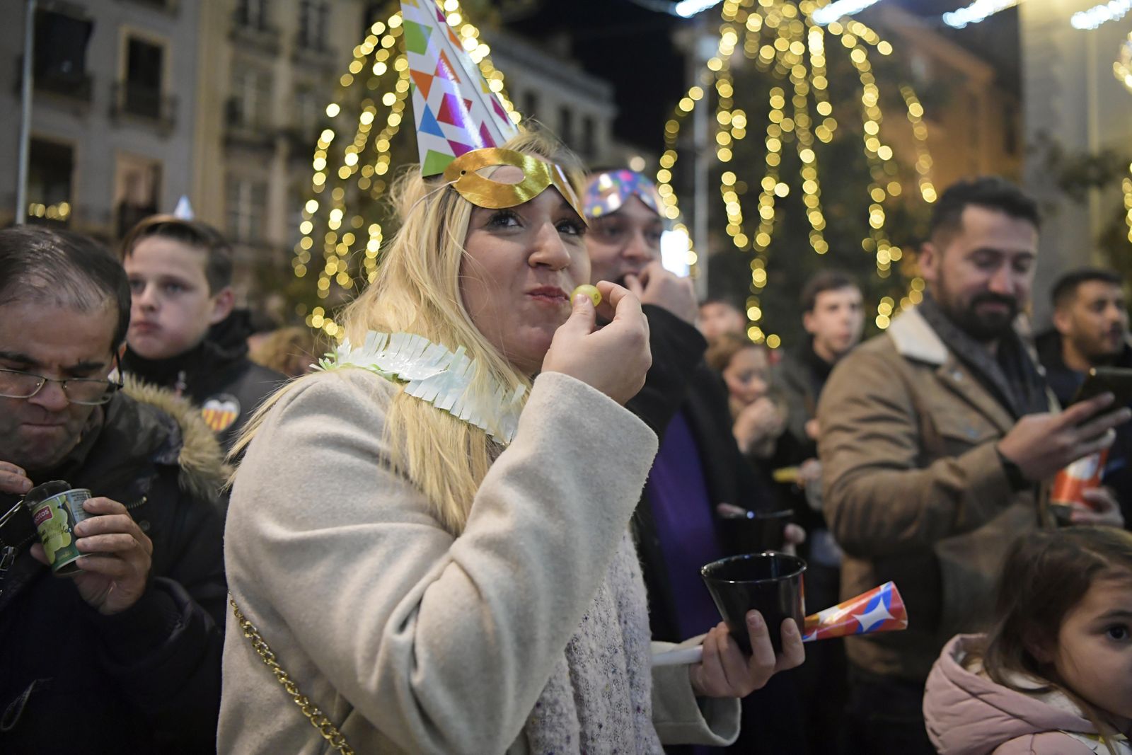 Granada da la bienvenida a 2023 en la Plaza del Carmen