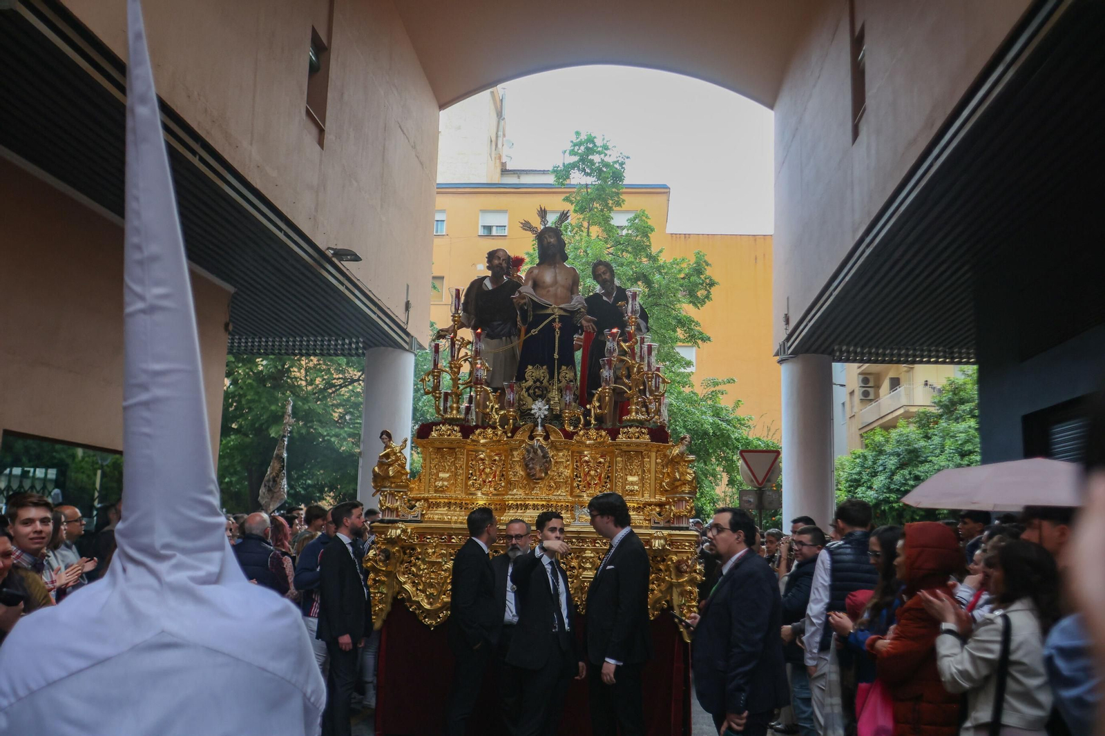 Así vivió Granada la suspensión de la Hermandad de Jesús Despojado 2025