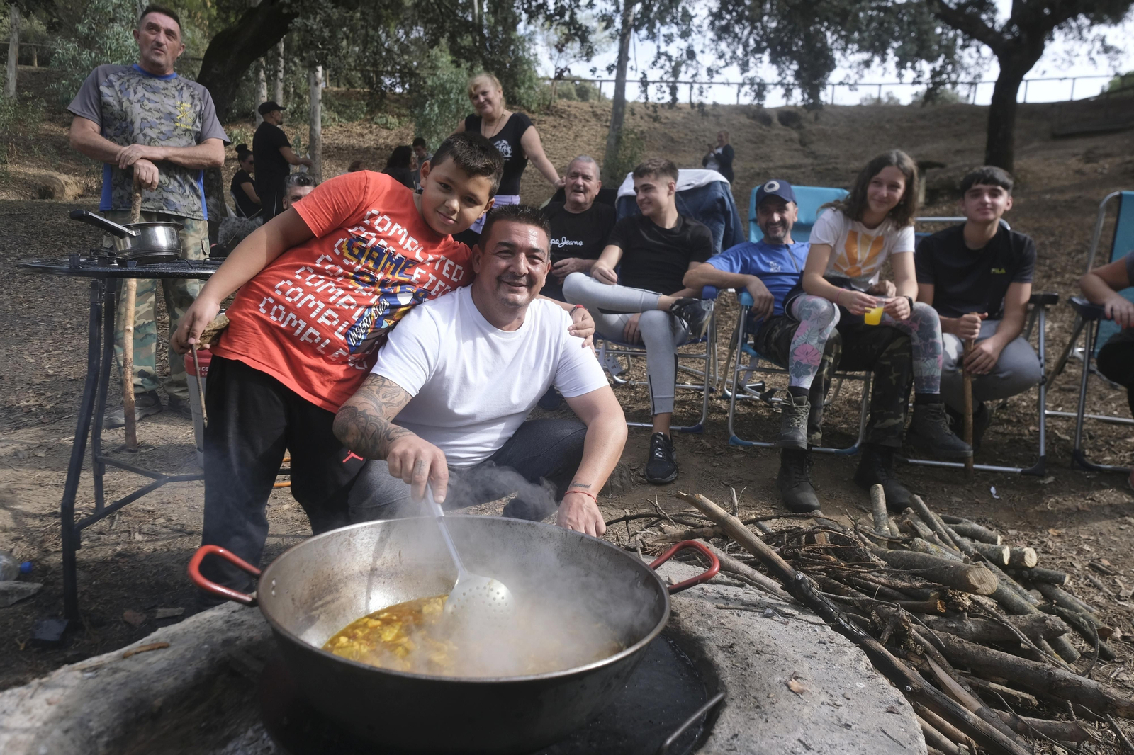 Los peroles por San Rafael en Los Villares, en imágenes