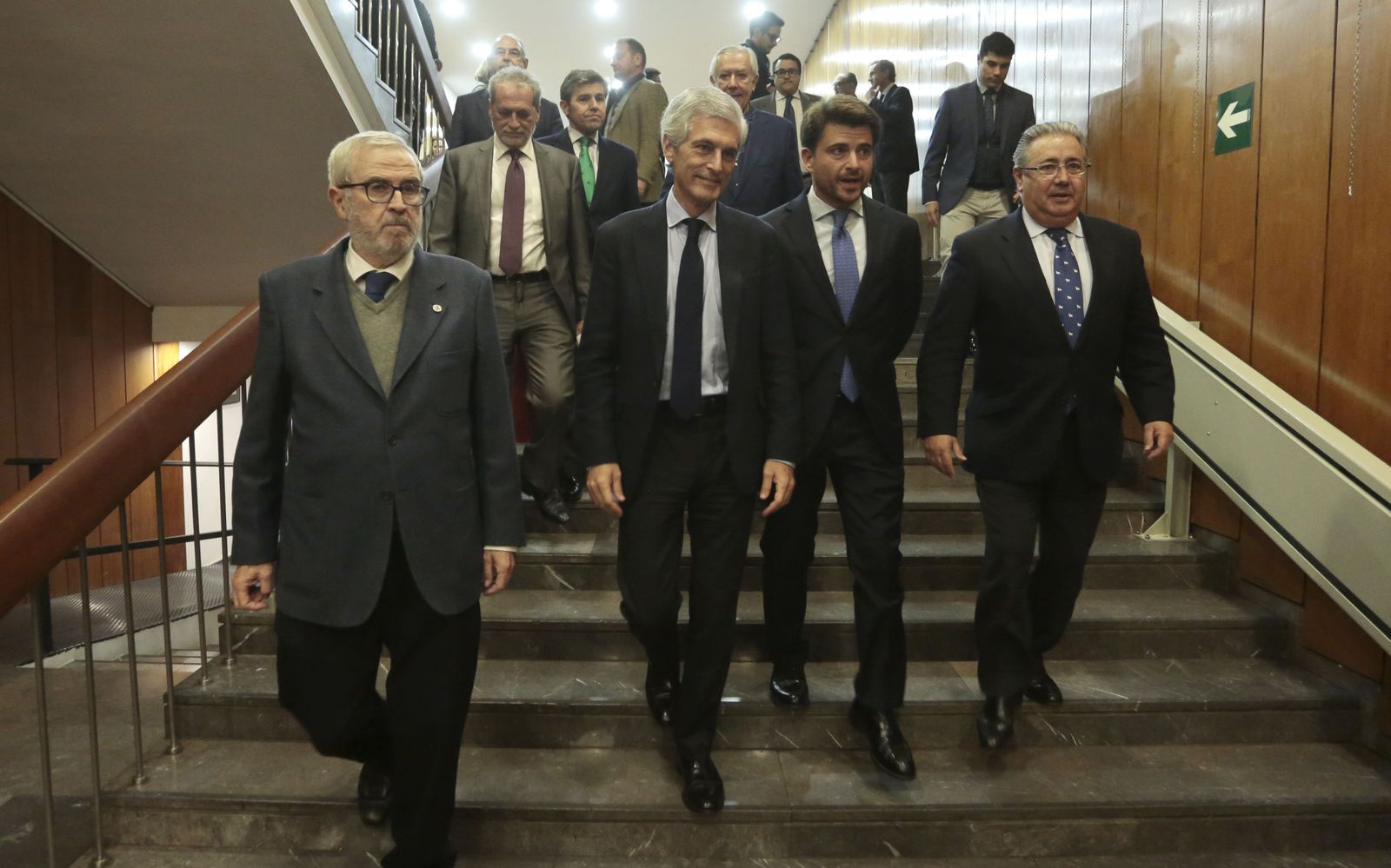 Adolfo Suárez Illana, junto al candidato Beltrán Pérez y el ex alcalde Juan Ignacio Zoido.