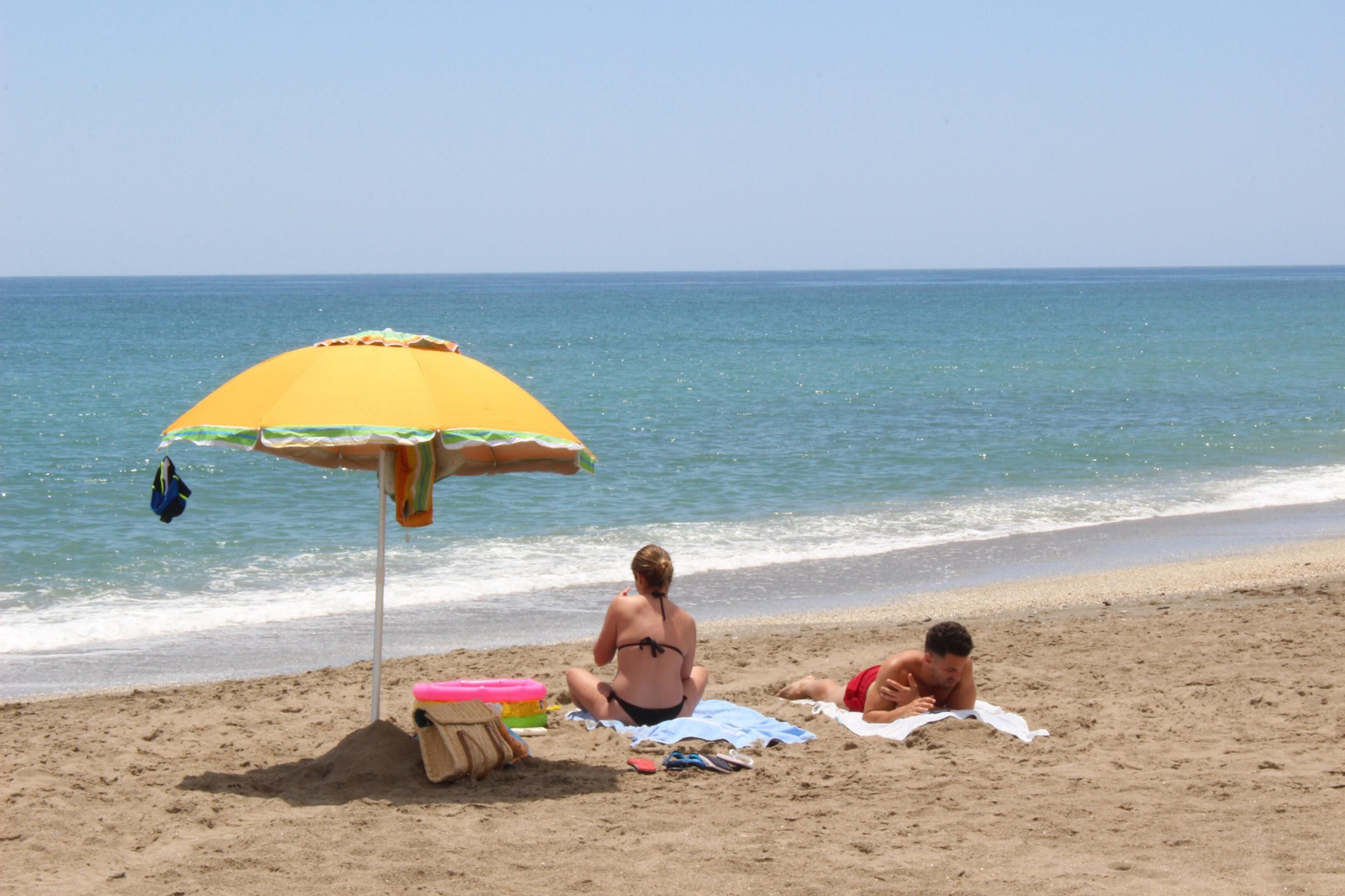 Fotos de la desescalada: Fuengirola ya disfruta del sol y la playa en la fase 2