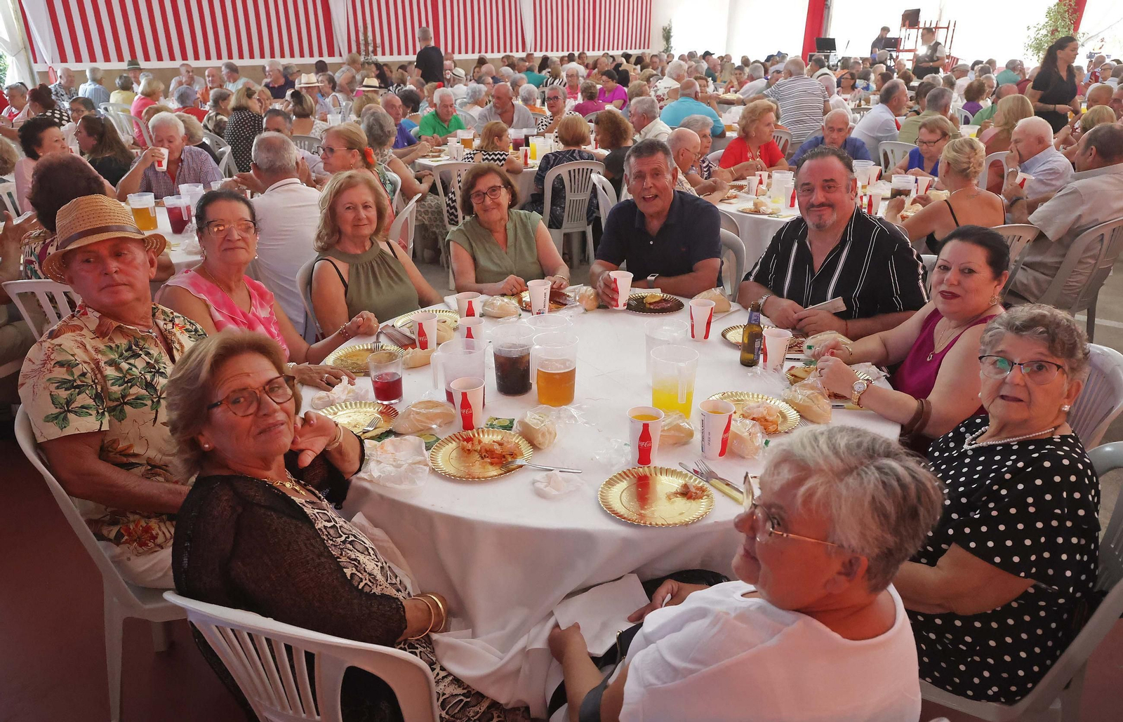 Fotos de la cena - homenaje a los mayores en la Feria de San Roque 2025 Fotos de la cena - homenaje a los mayores en la Feria de San Roque 2025