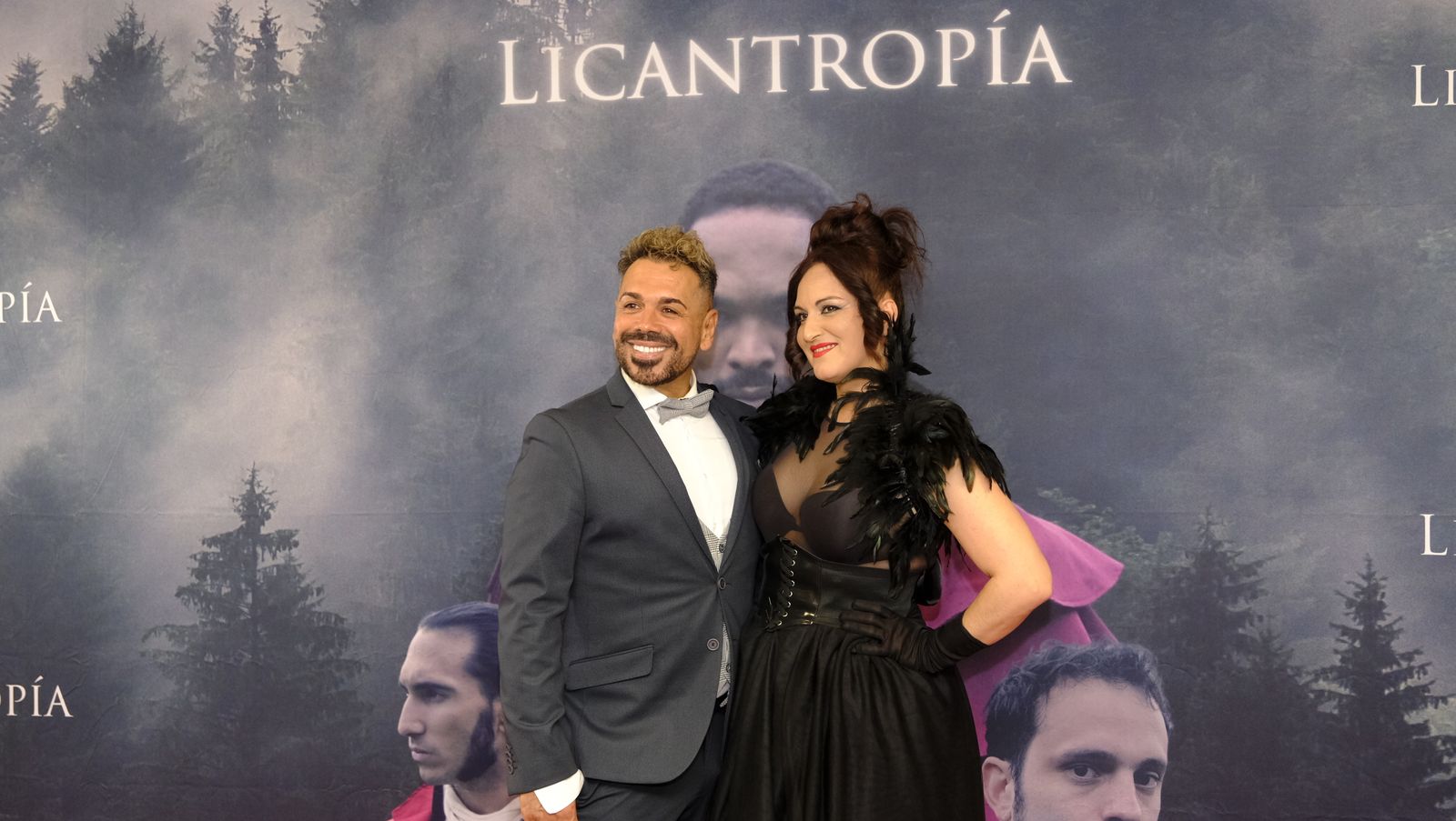 Imágenes del estreno en Almería de la película Licantropía