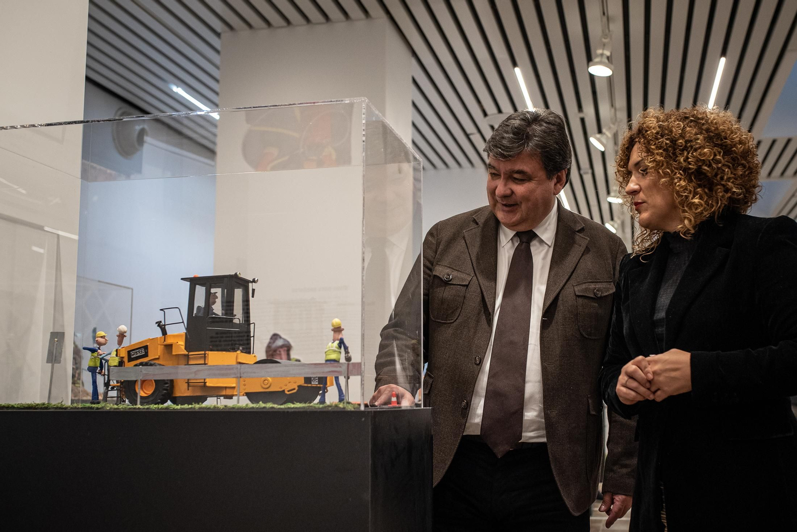 Imágenes de la inauguración de la exposición "200 años construyendo provincia"