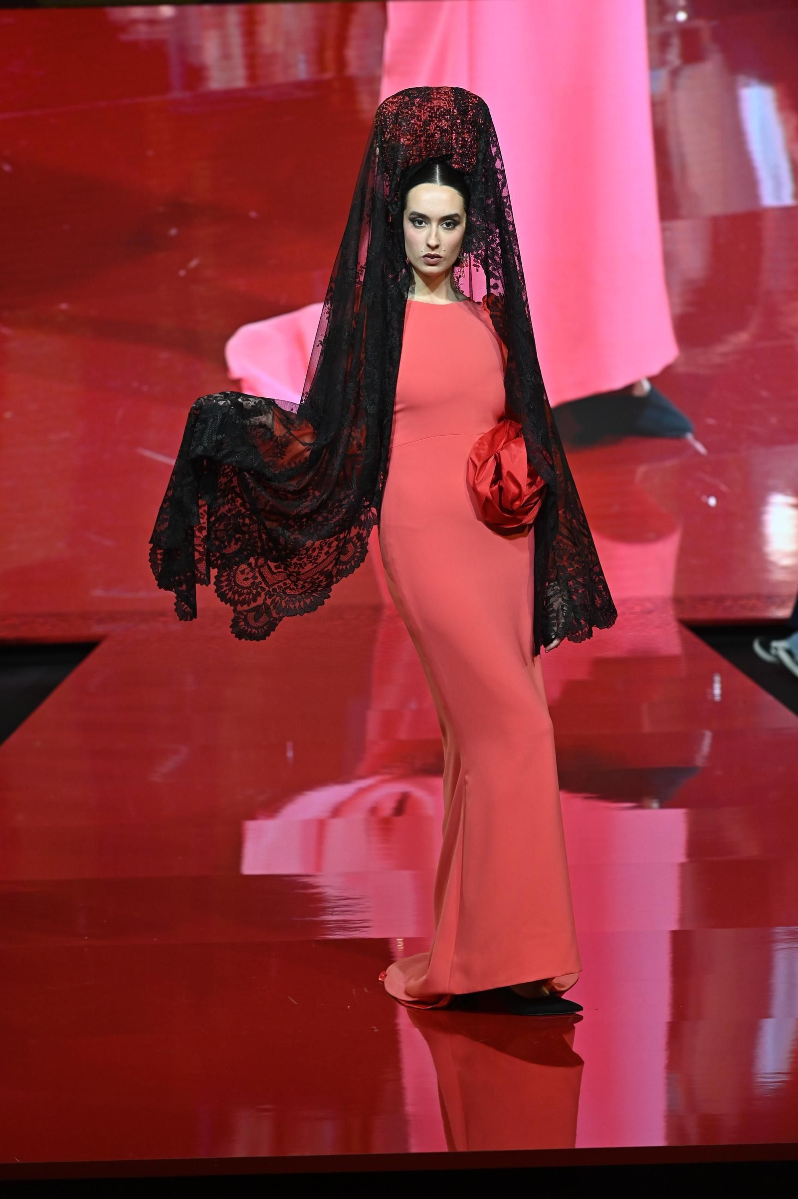Huelva Flamenca 2025: Desfile de Ángeles Espinar