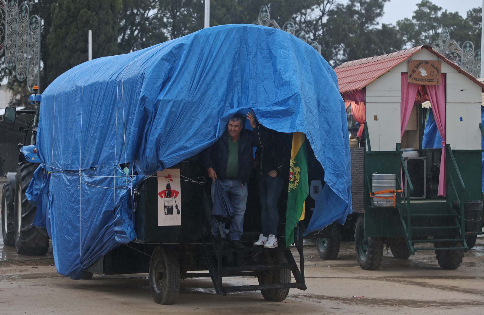 Búscate en las fotos del sábado en la romería de Los Barrios