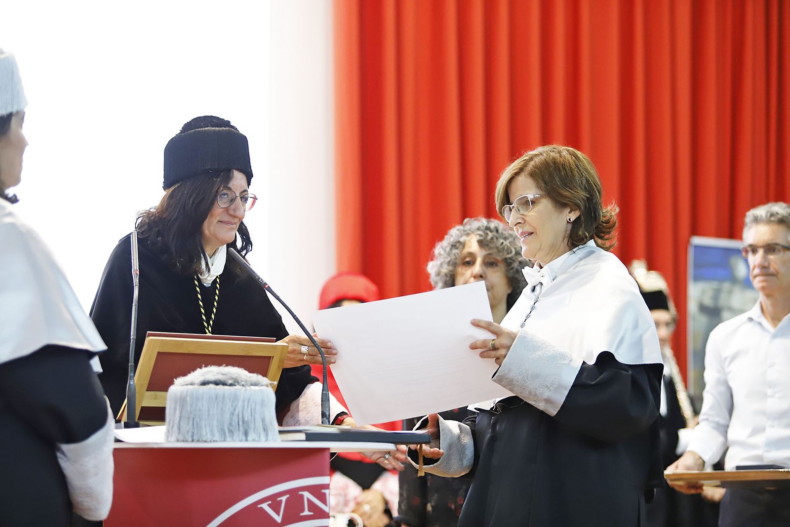 Acto de investidura de María Teresa Moreno Casbas como Doctora Honoris Causa de la Universidad de Huelva